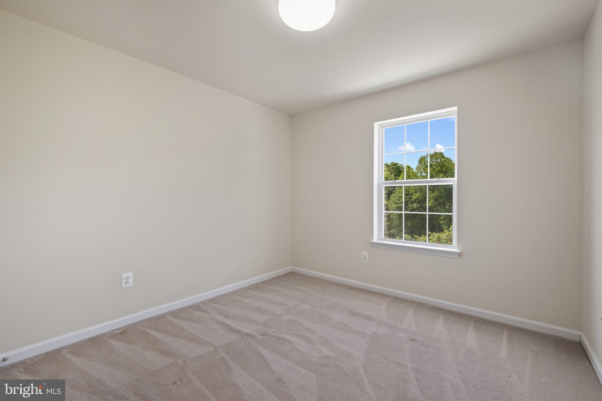 OXFORD SQUARE - Residential