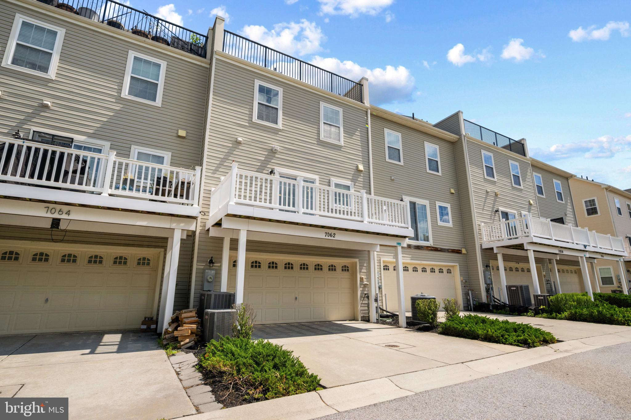 OXFORD SQUARE - Residential