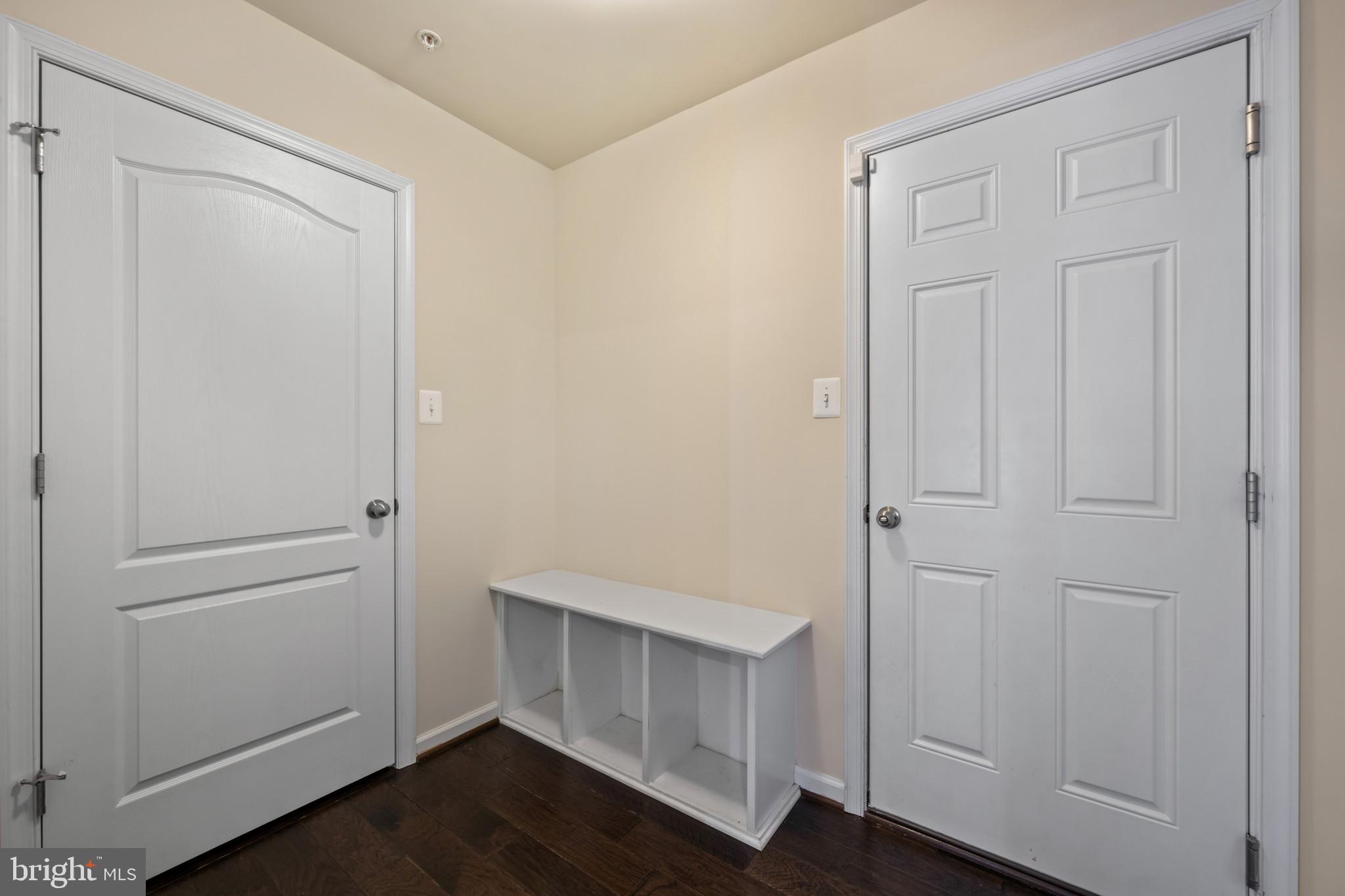 OXFORD SQUARE - Residential