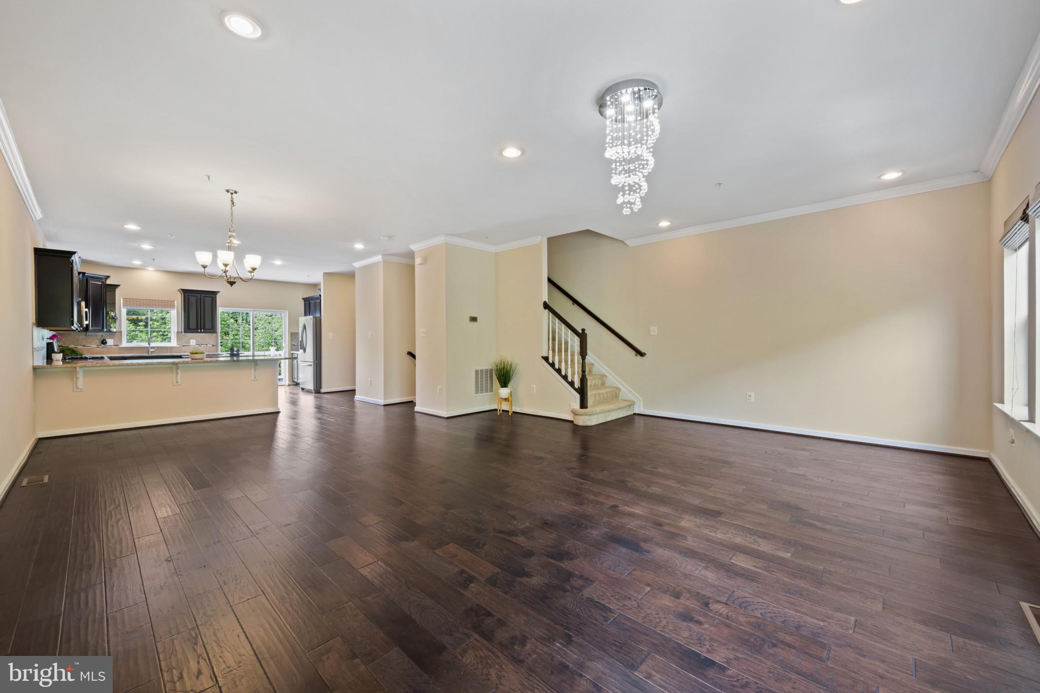 OXFORD SQUARE - Residential