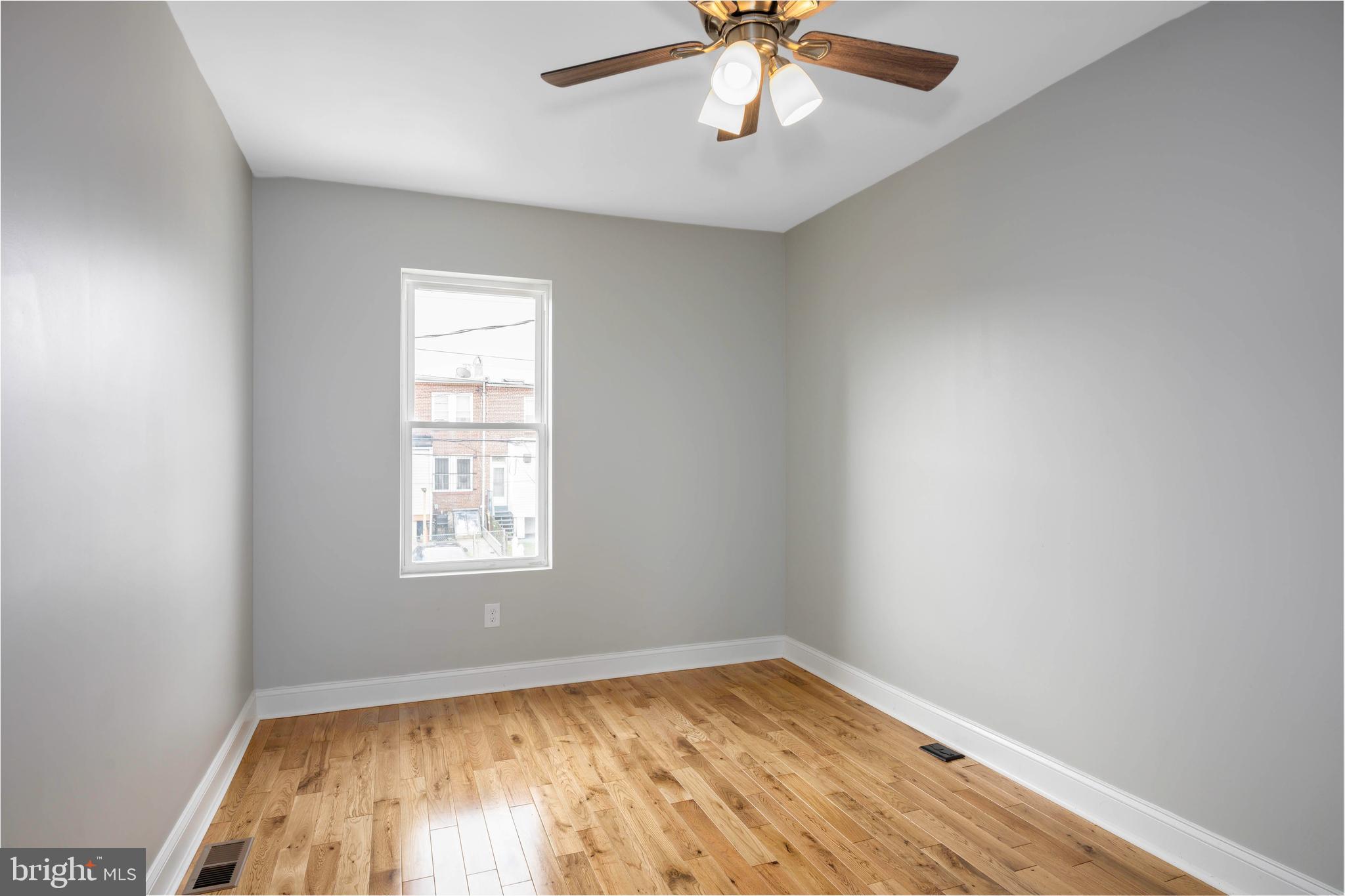 MONTEBELLO LAKE - Residential