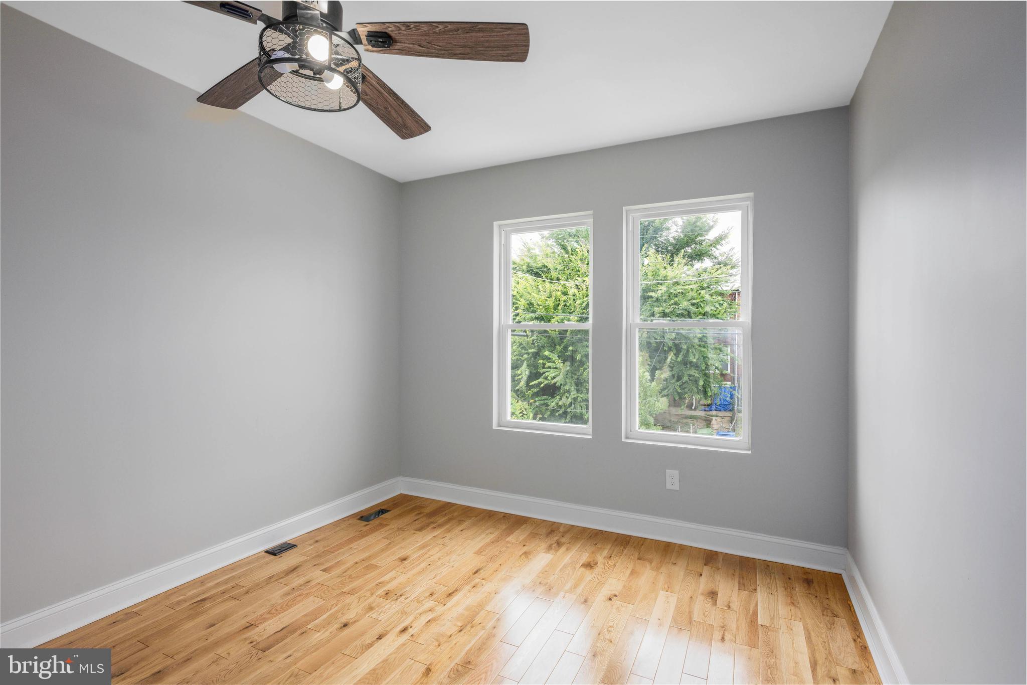 MONTEBELLO LAKE - Residential