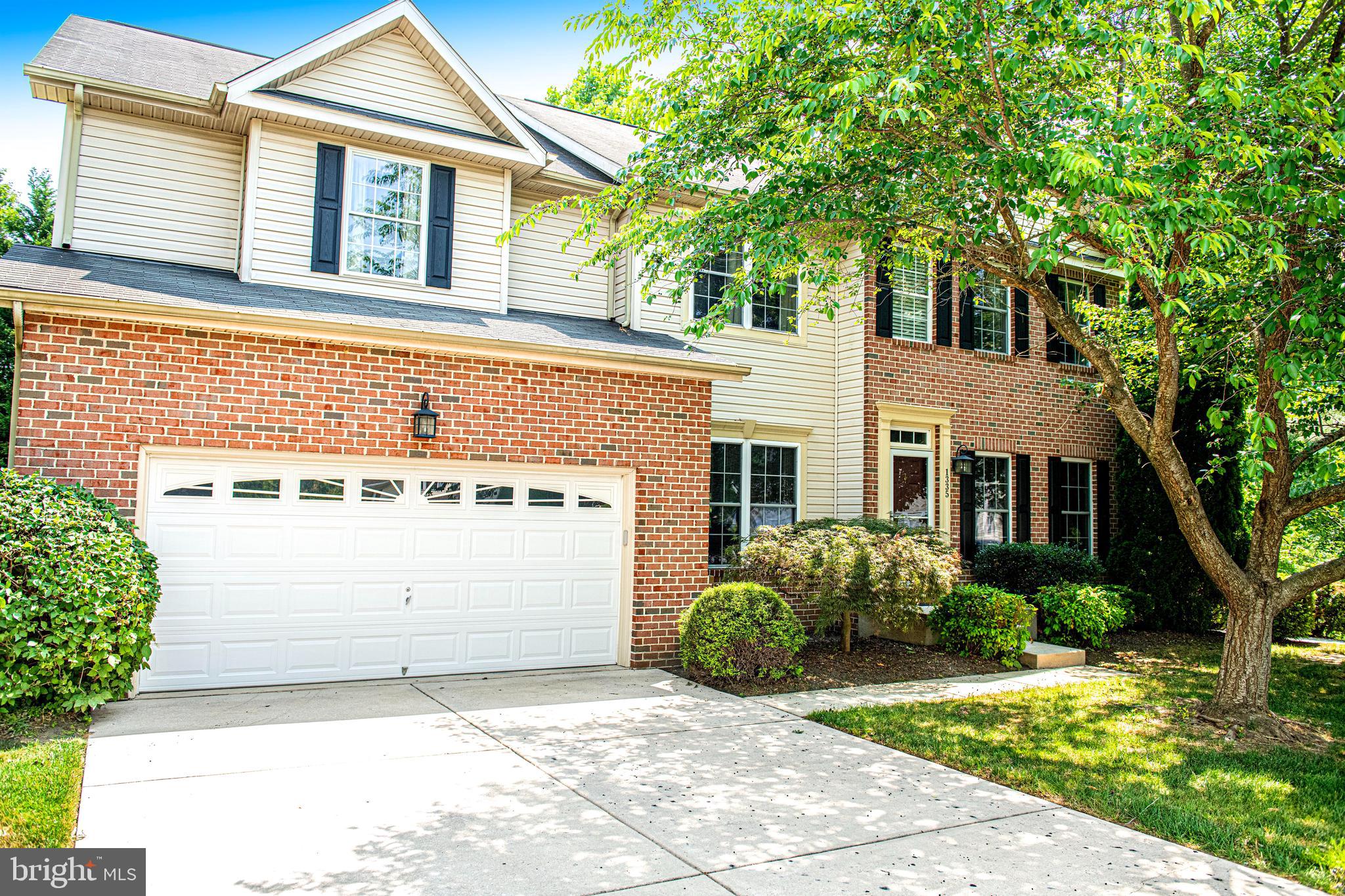 WEST VALLEY OAKS - Residential