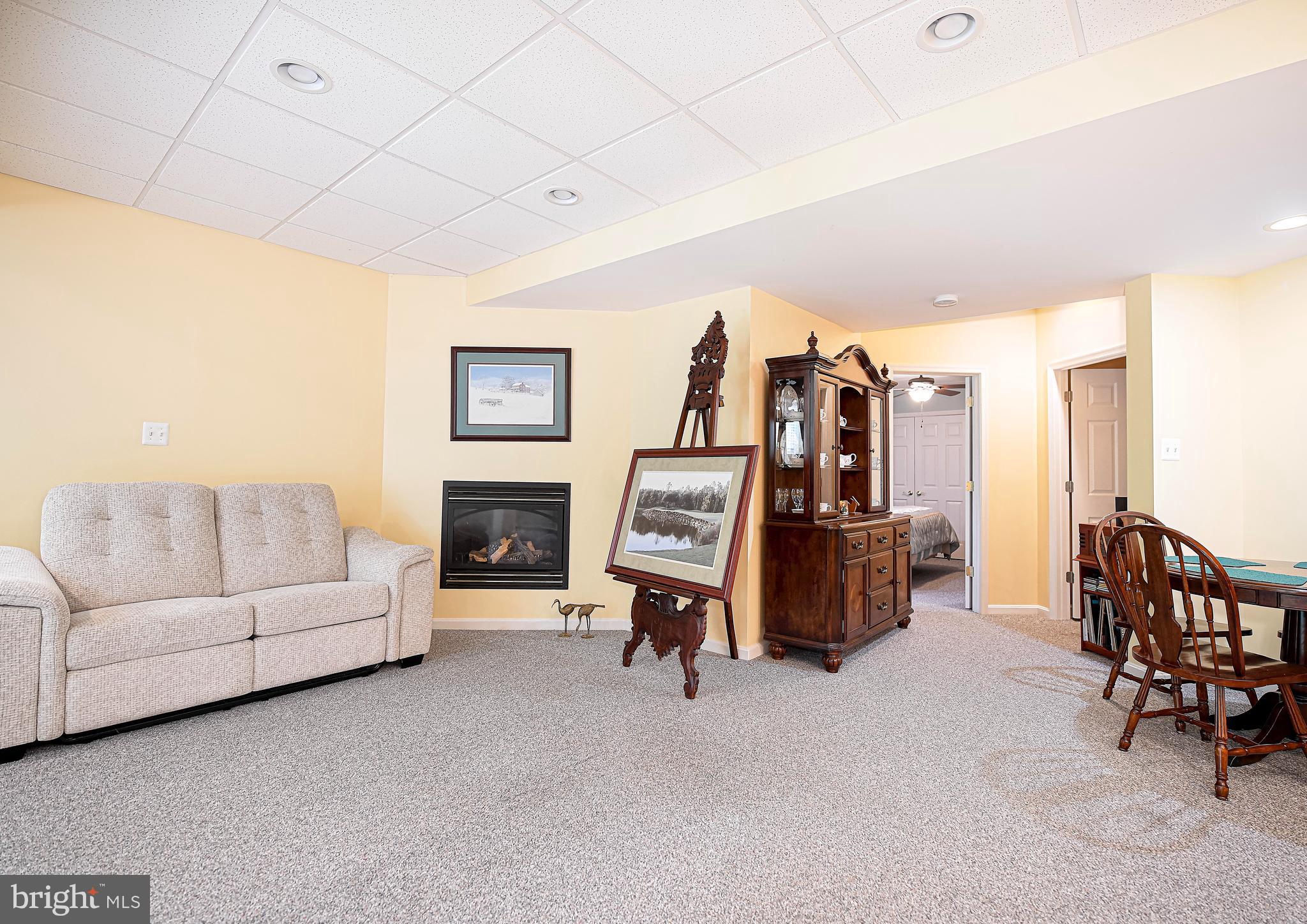 WEST VALLEY OAKS - Residential