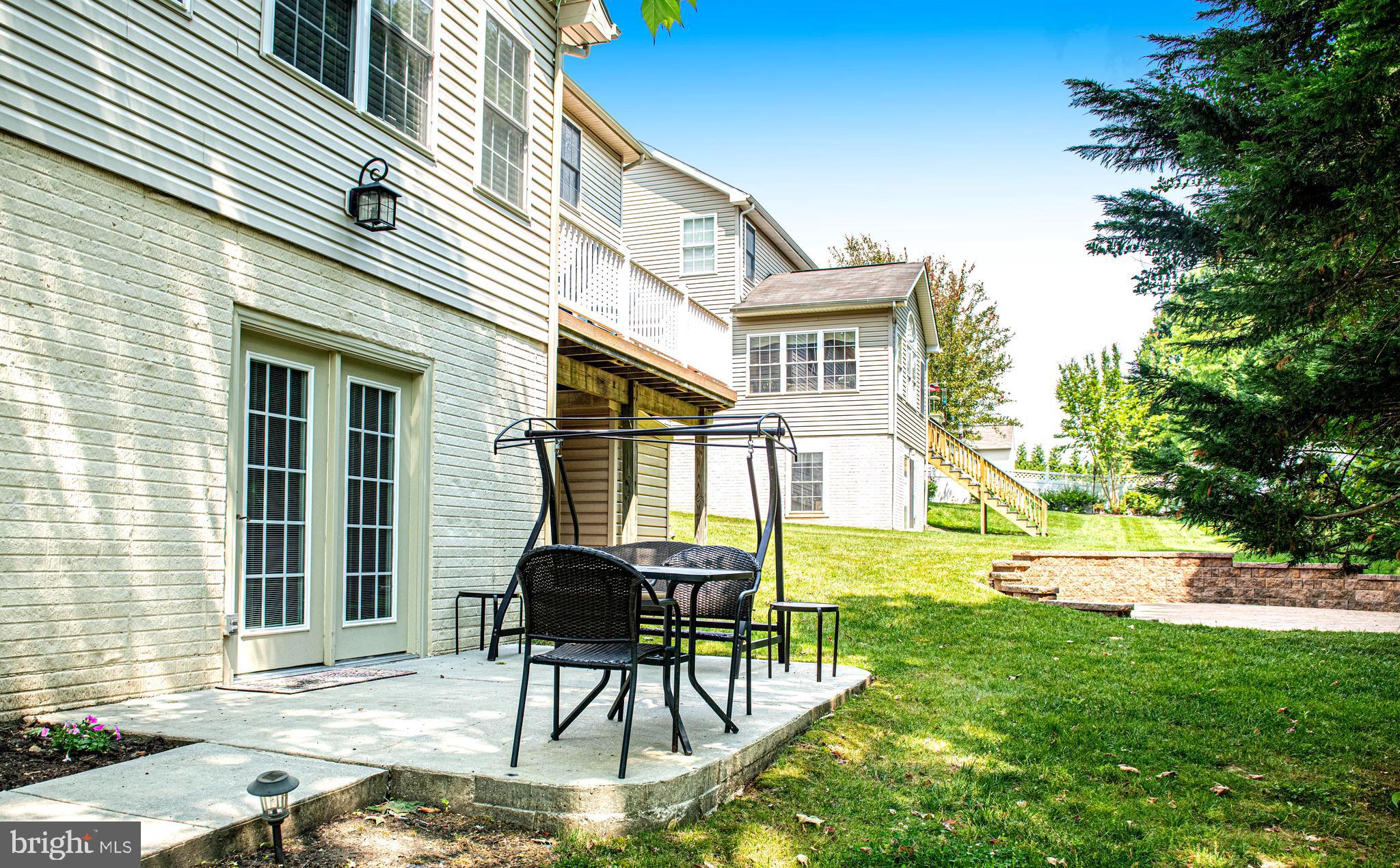 WEST VALLEY OAKS - Residential