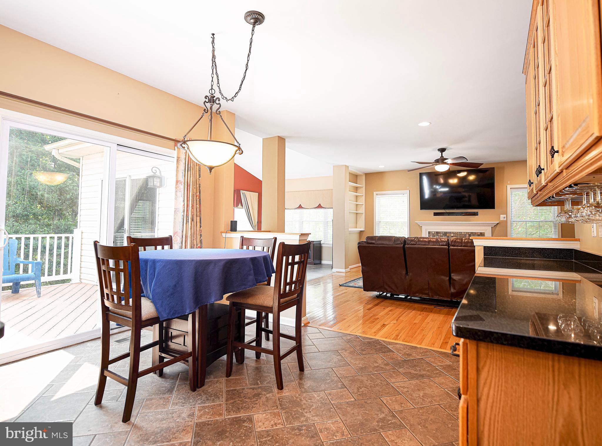 WEST VALLEY OAKS - Residential