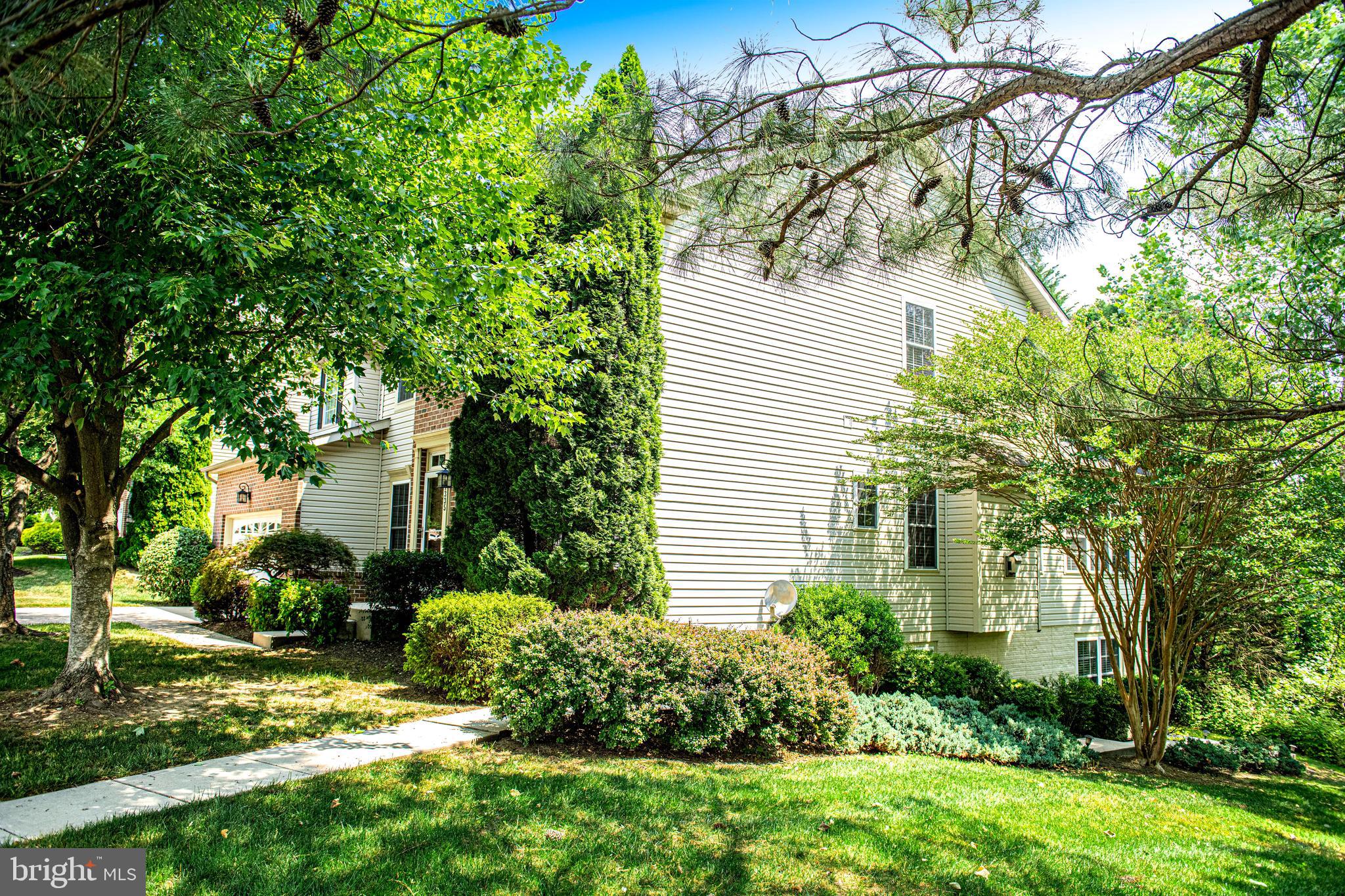 WEST VALLEY OAKS - Residential