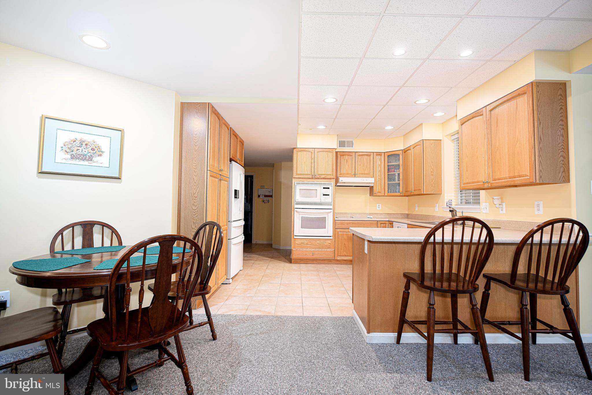 WEST VALLEY OAKS - Residential