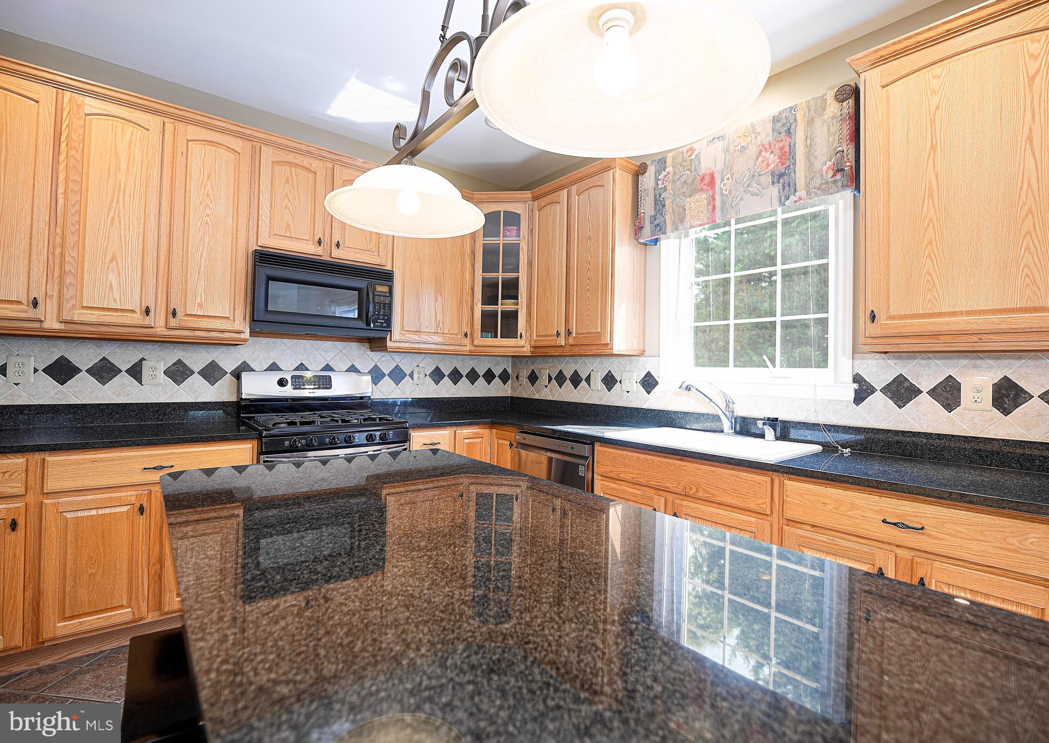 WEST VALLEY OAKS - Residential