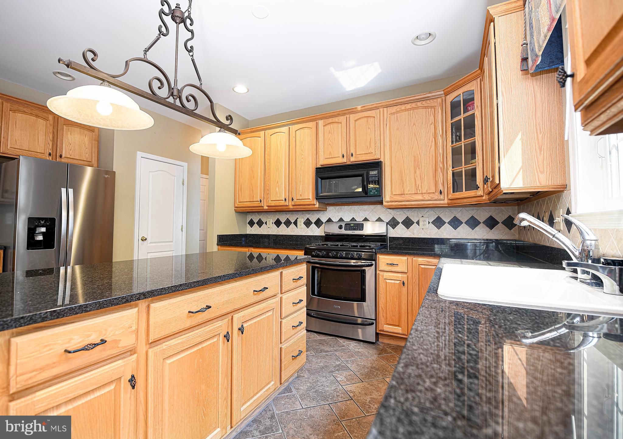 WEST VALLEY OAKS - Residential