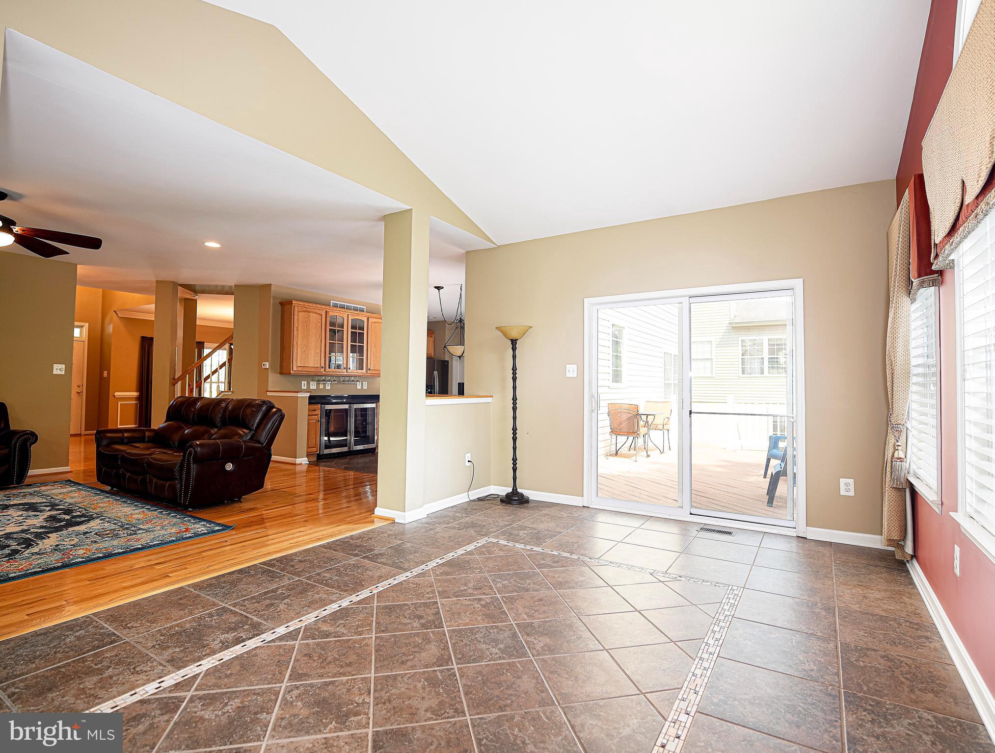 WEST VALLEY OAKS - Residential