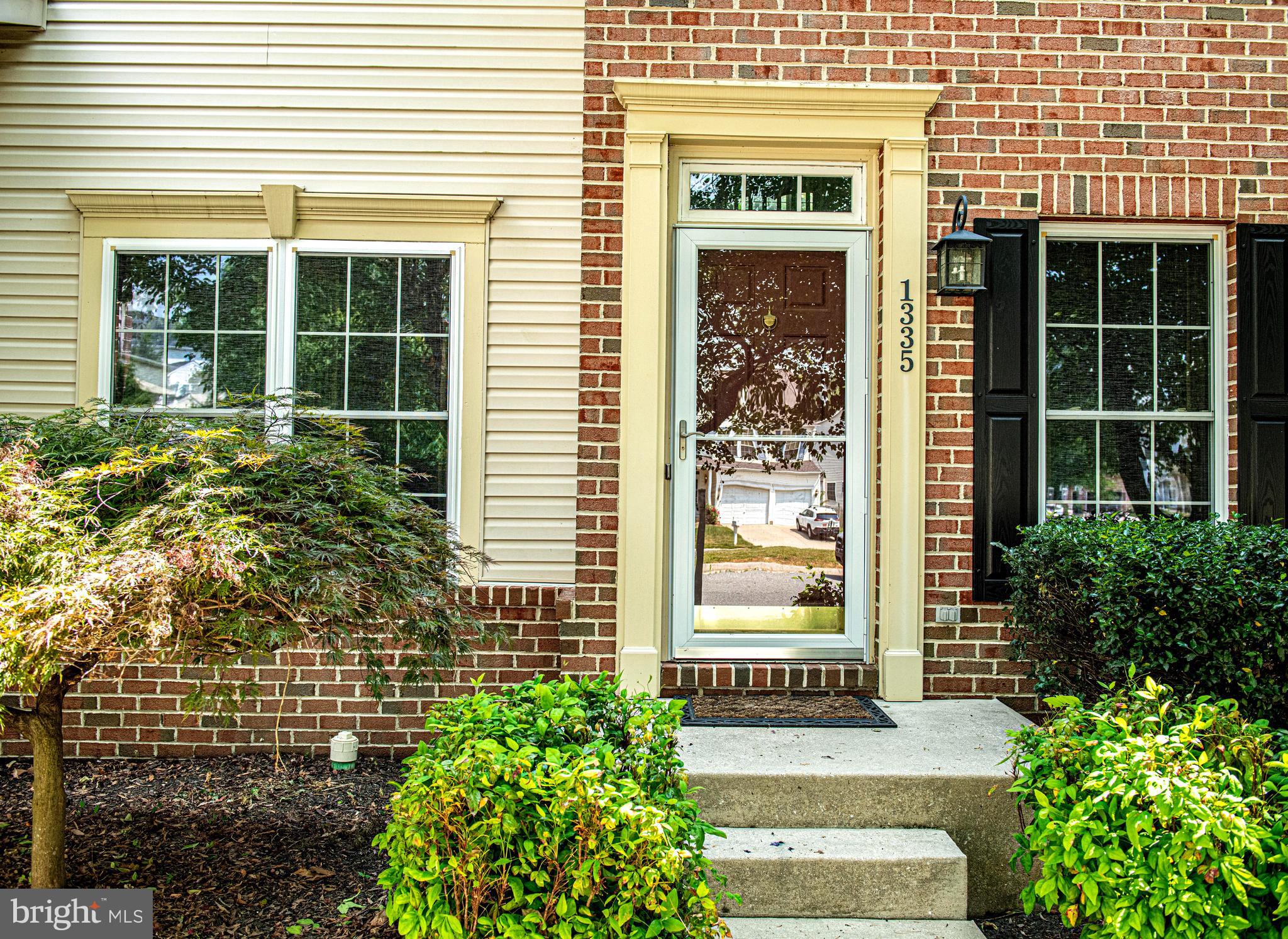 WEST VALLEY OAKS - Residential