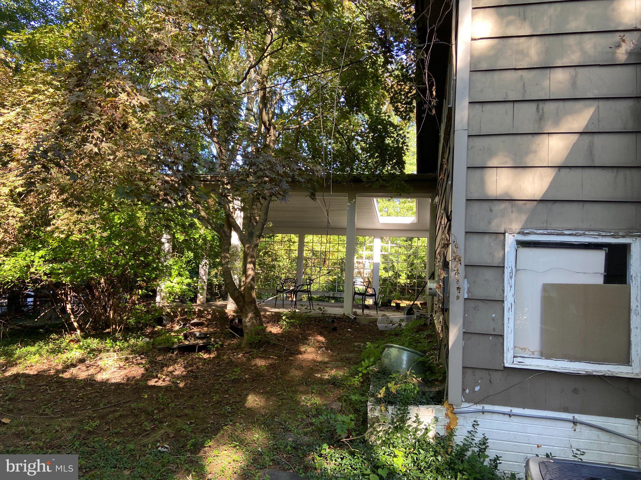 805 HARSTON LANE