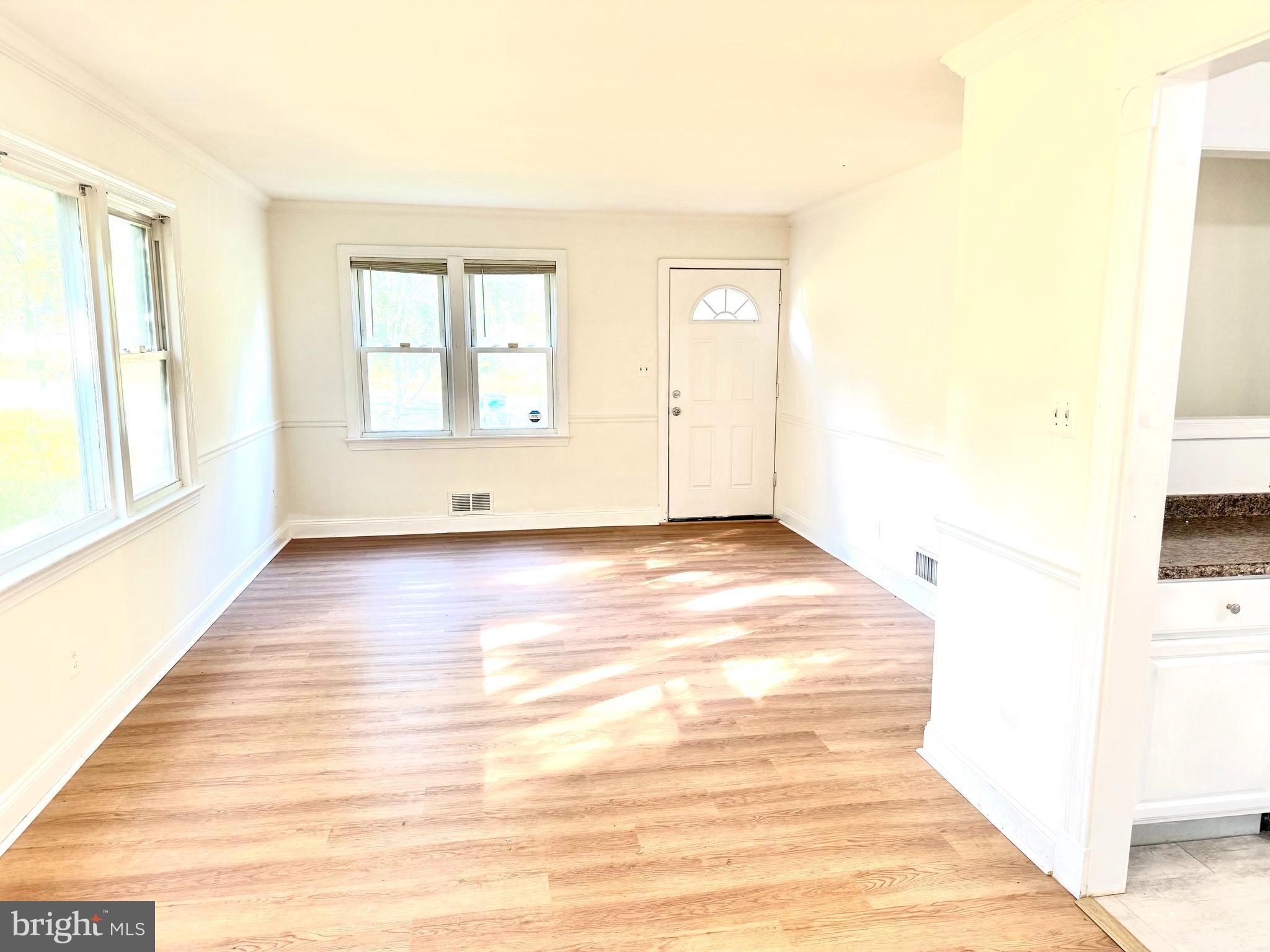 1606 THOMAS ROAD