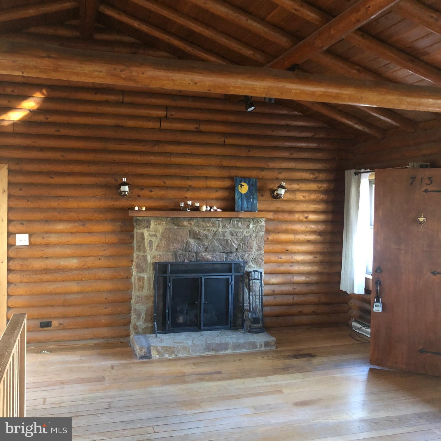 MIDDLETOWN - Residential