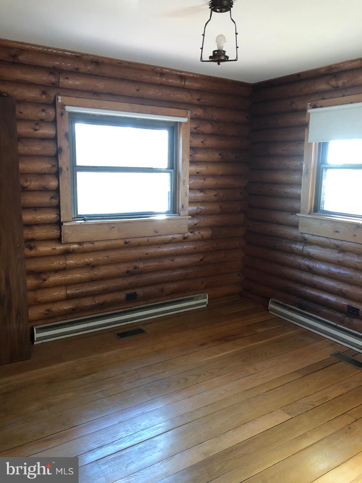 MIDDLETOWN - Residential