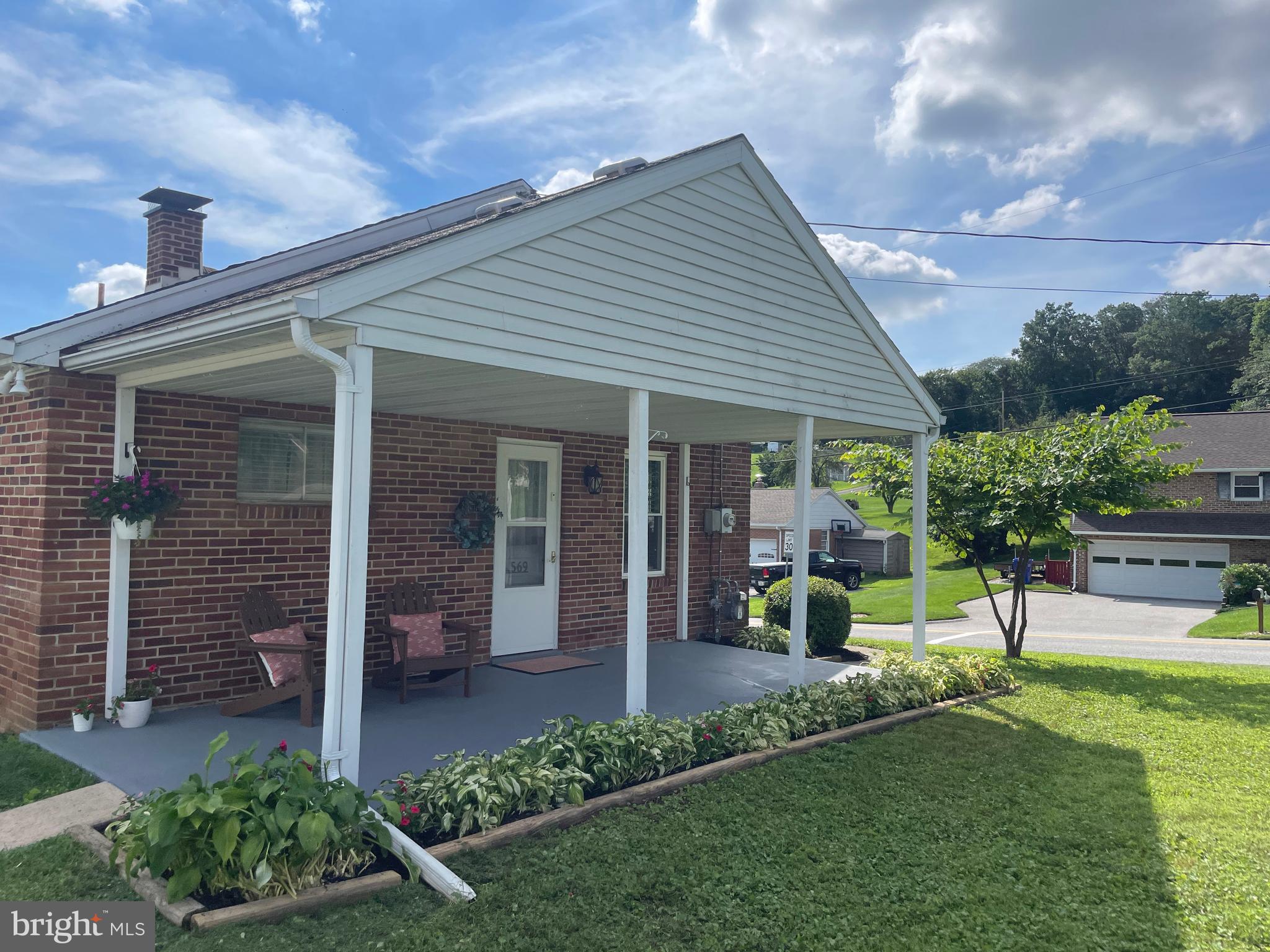 569 SPARTON ROAD