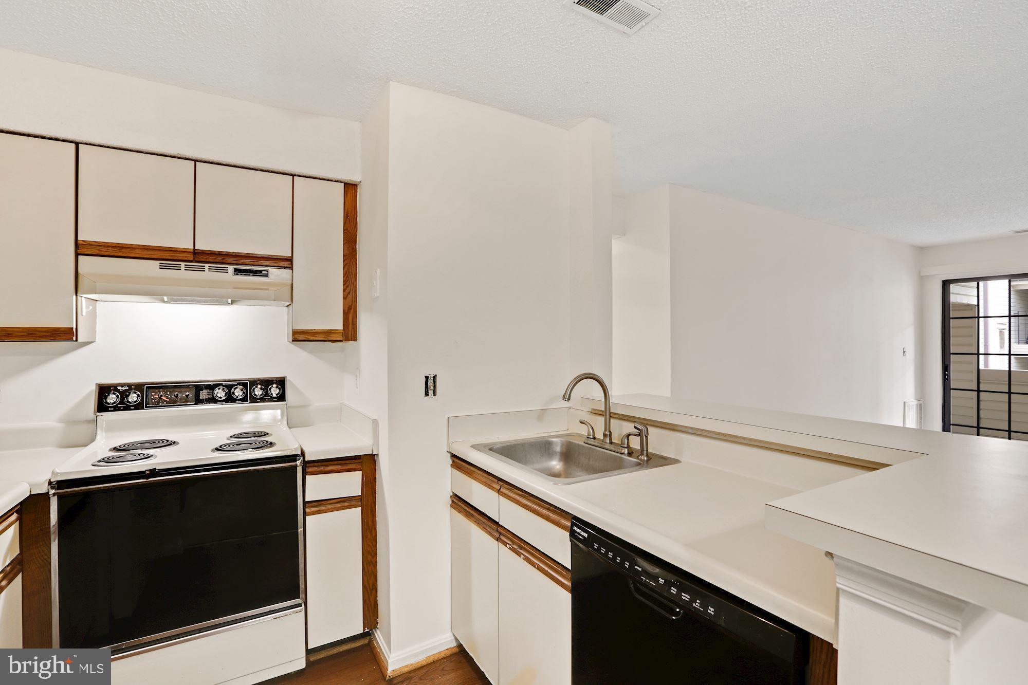 MANCHESTER LAKES - Residential