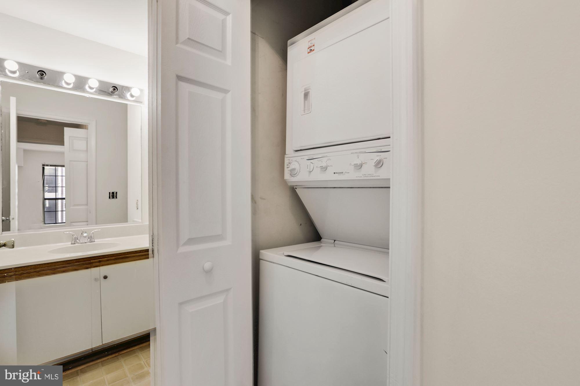 MANCHESTER LAKES - Residential