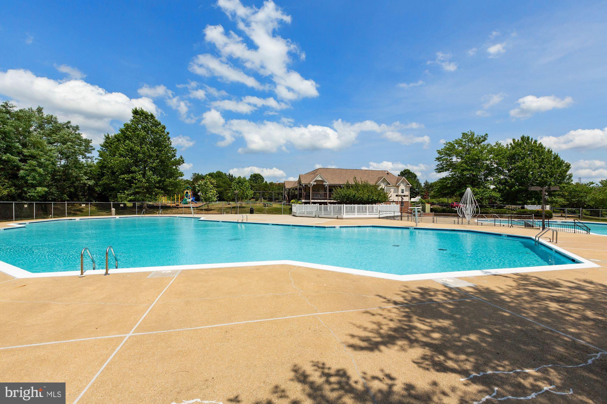 MANCHESTER LAKES - Residential