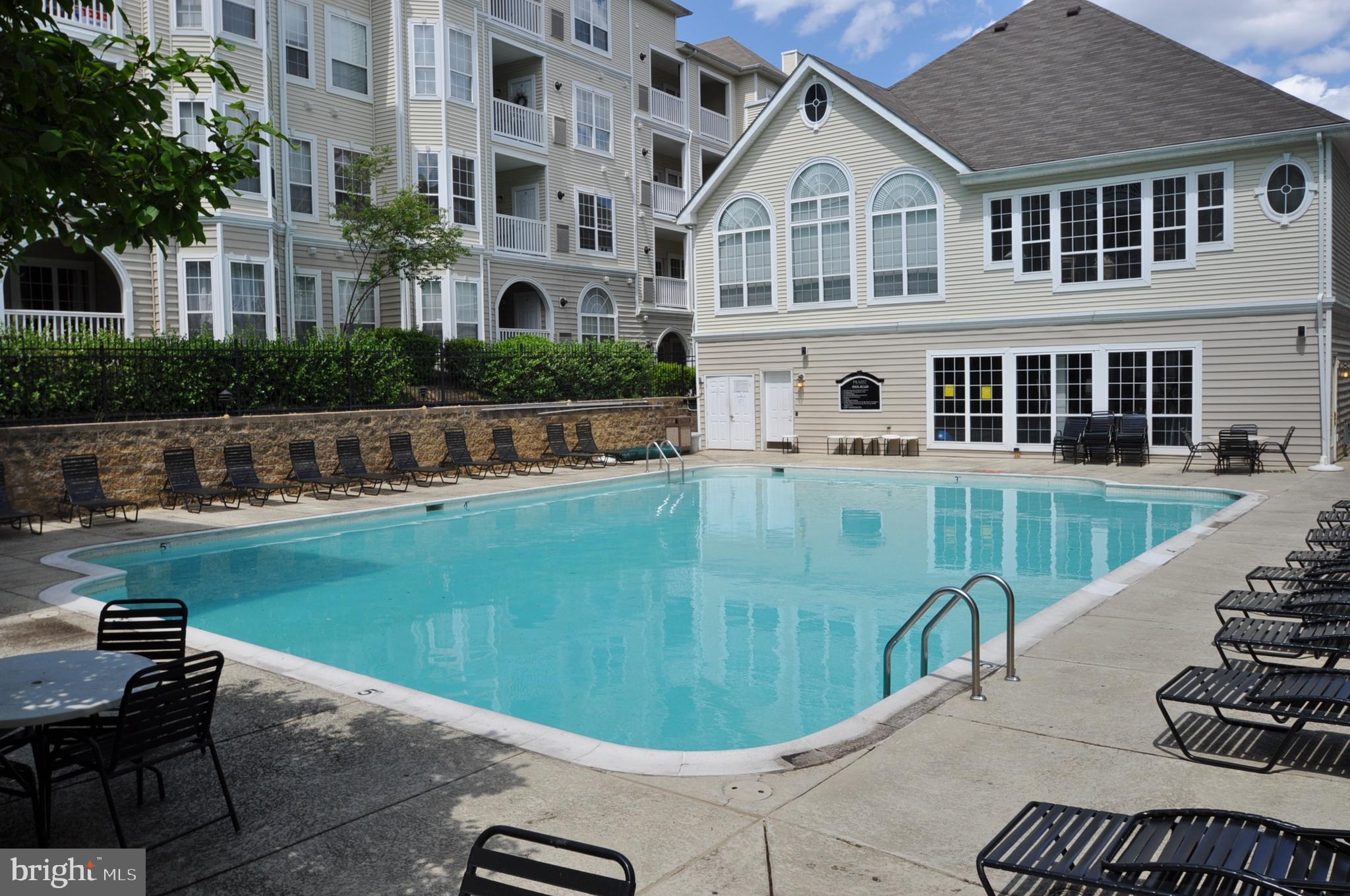 Sun-drenched, oversized 1bed/1bath unit, the largest 1 bedroom (Florence II model) in the Palazzo, with one of the largest balconies in the complex with East/Southeast exposure, and a wall of windows into living room & master bedroom. Upgraded kitchen includes all newer appliances including smooth top/convection oven, and in-unit Whirlpool Duet W/D. Wood floors in LR & Bed. Community has an outdoor pool, 24 hr fitness center, party room, and conference room for residents. This unit is just steps from the elevator to your reserved park space just steps away from the elevator, and also includes a visitor tag. The location is 1 traffic light from I-395 and minutes from the Pentagon and Washington DC, as well as Old Town Alexandria. The new Harris Teeter is walking distance away at King St Beauregard/Walter Reed, along with dining. No smokers. Use park space #148 on LL of building #2 garage.