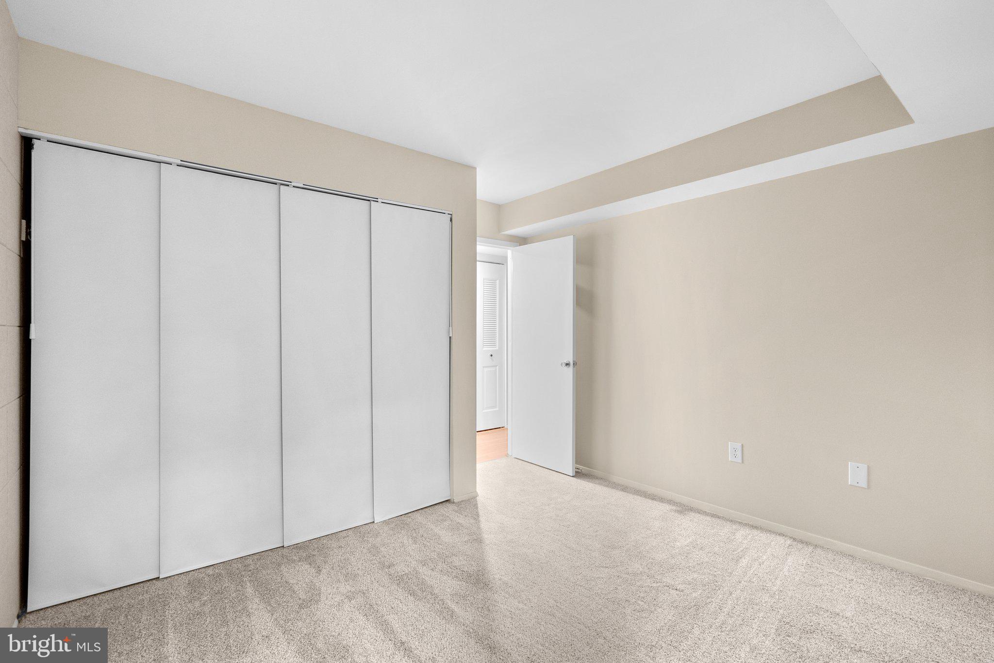 HYDE PARK - Residential