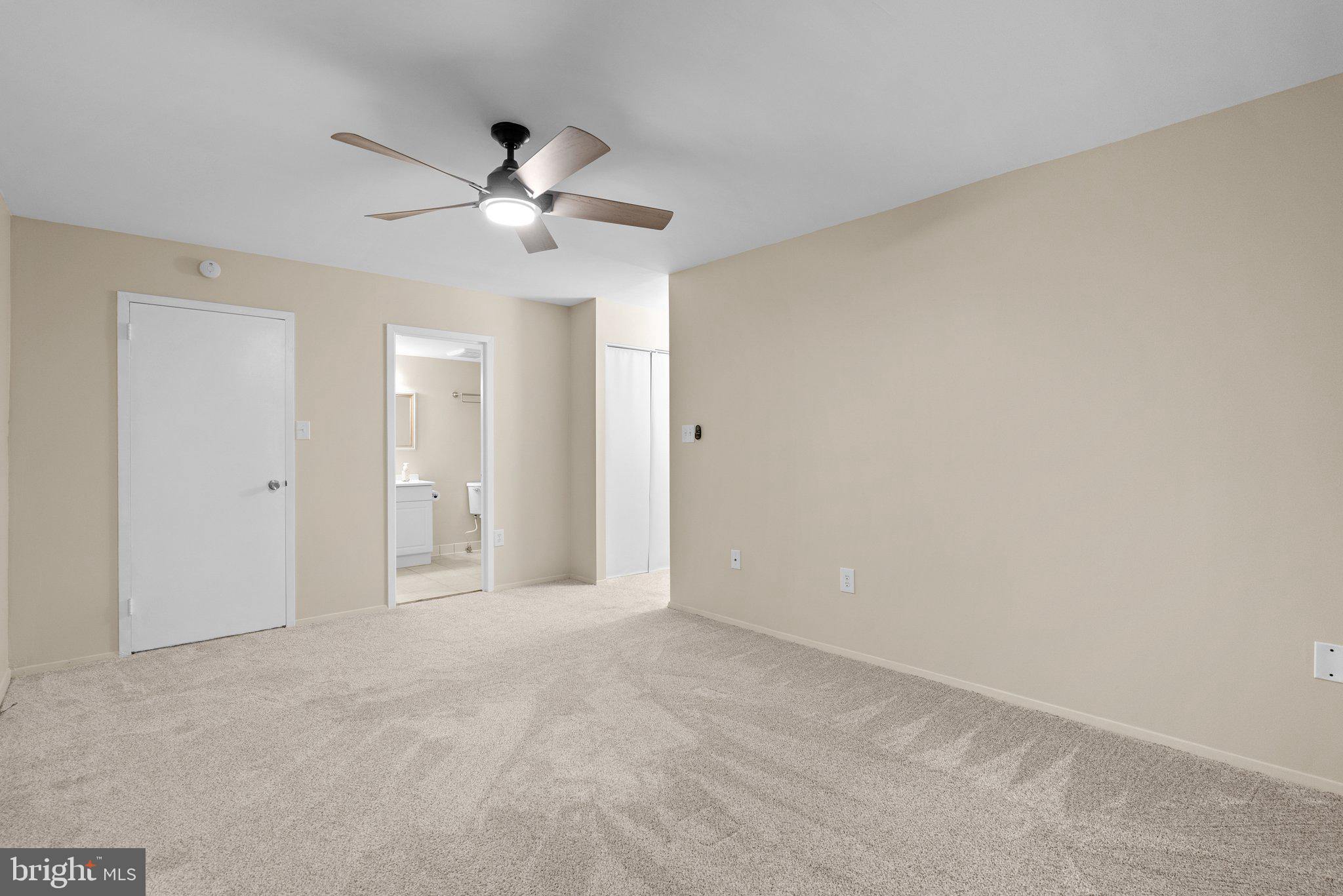 HYDE PARK - Residential