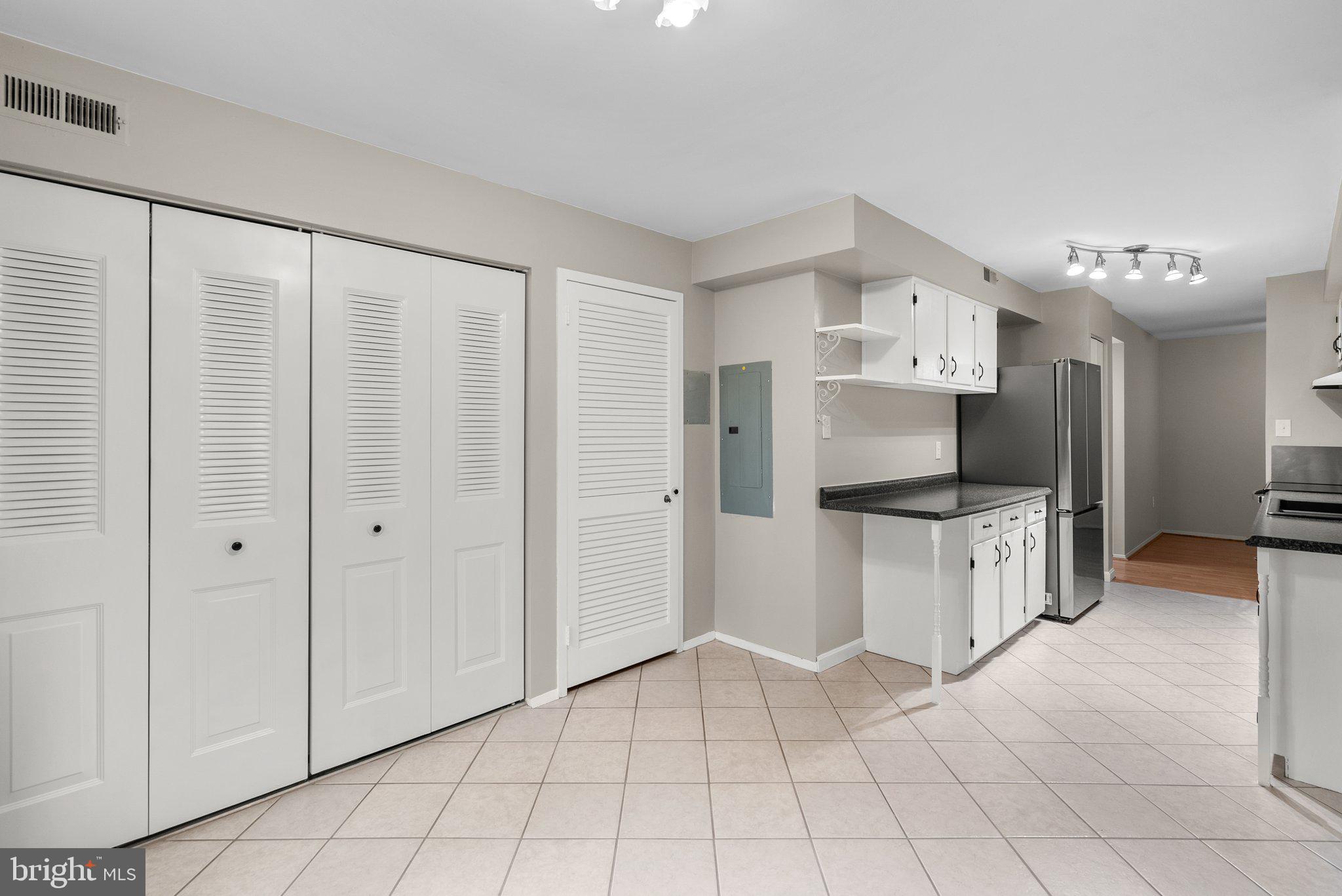 HYDE PARK - Residential