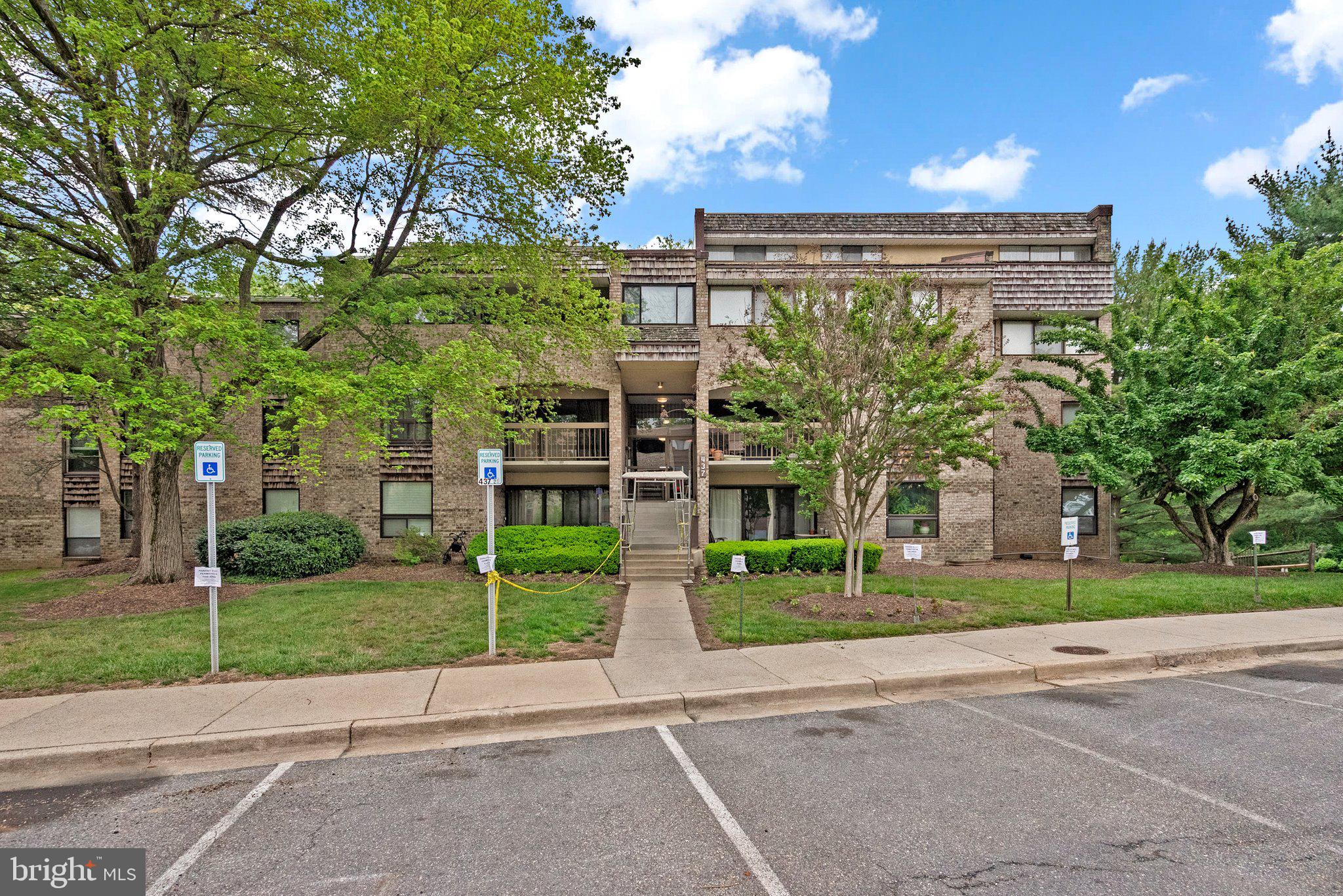 HYDE PARK - Residential