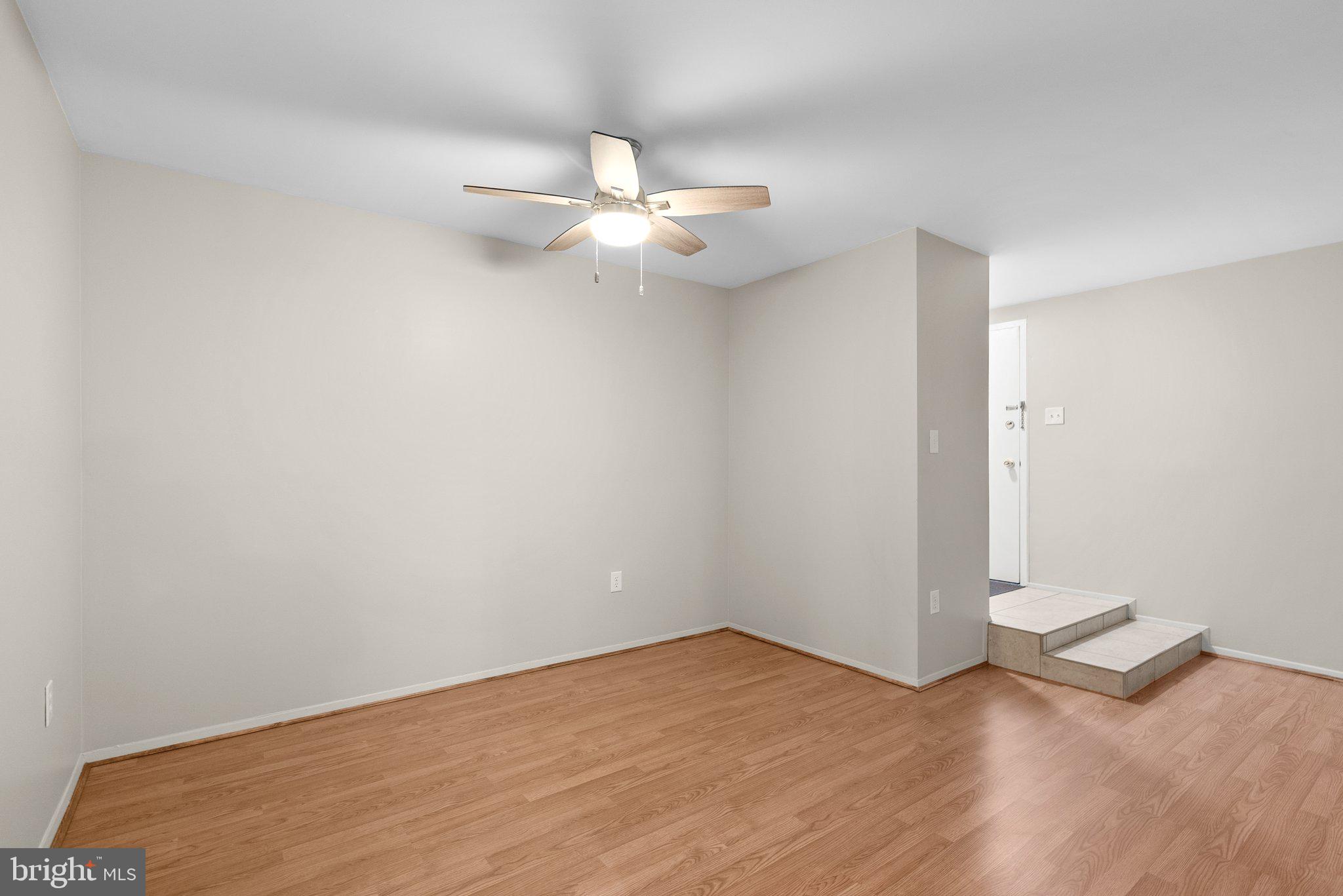 HYDE PARK - Residential