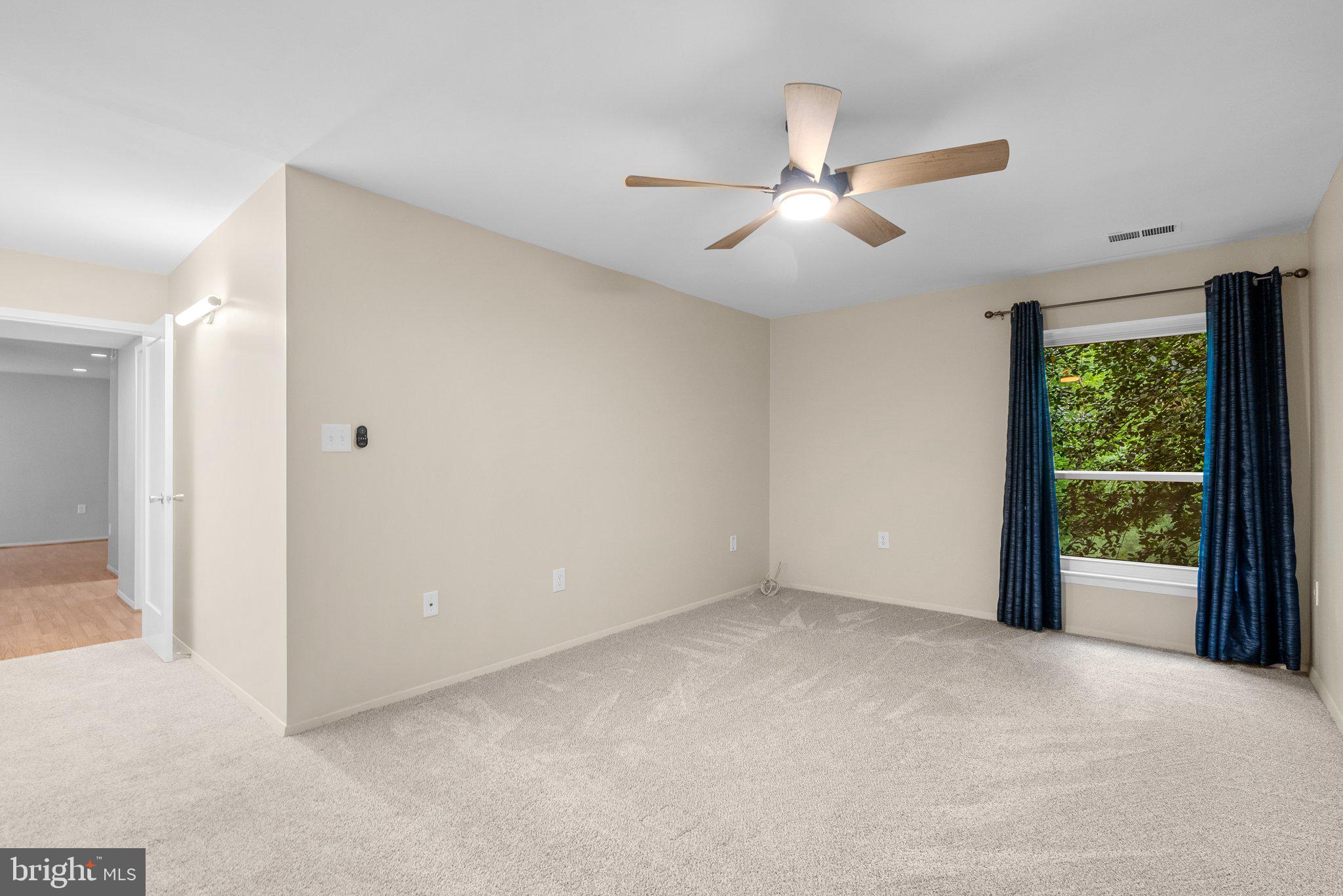 HYDE PARK - Residential