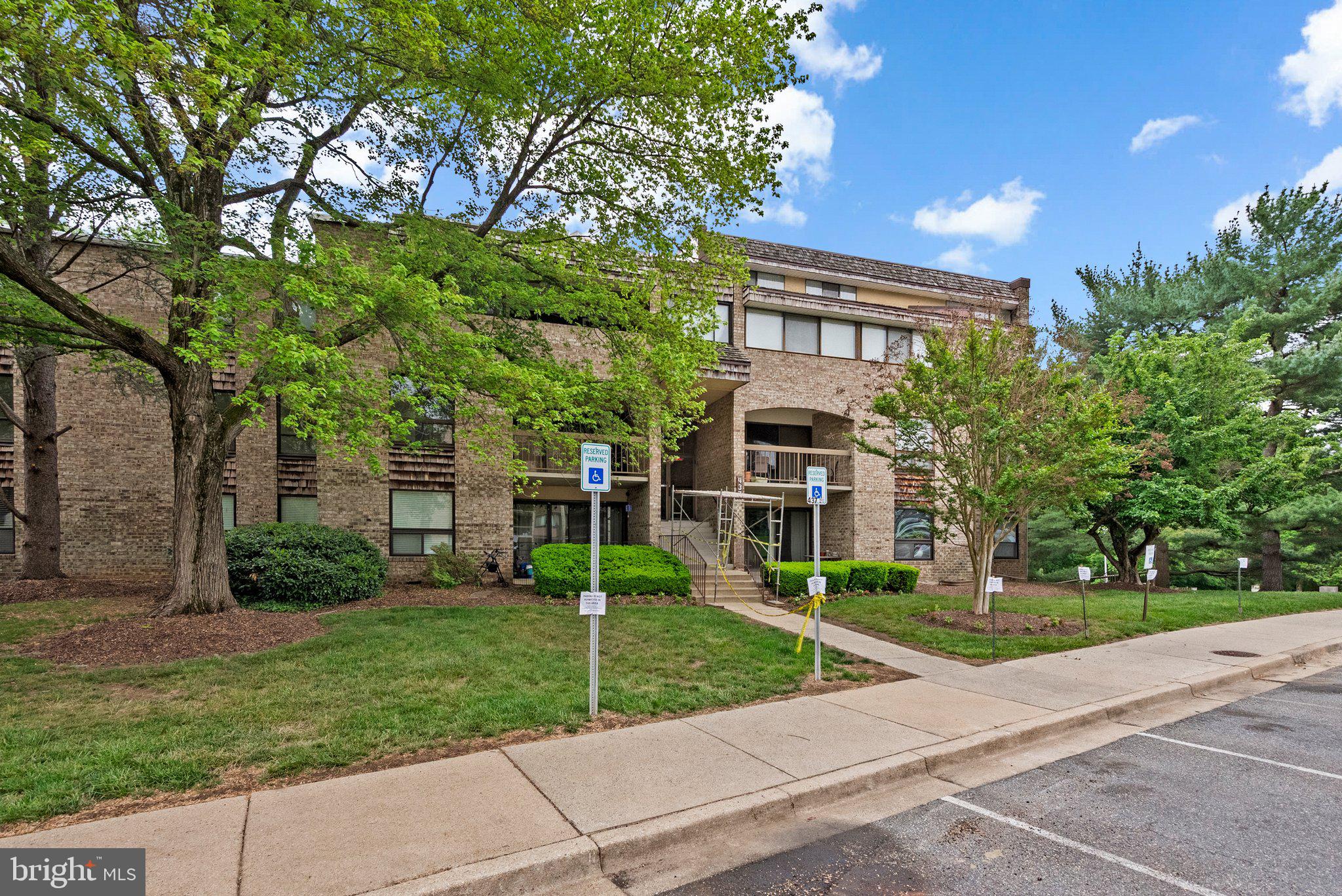 HYDE PARK - Residential