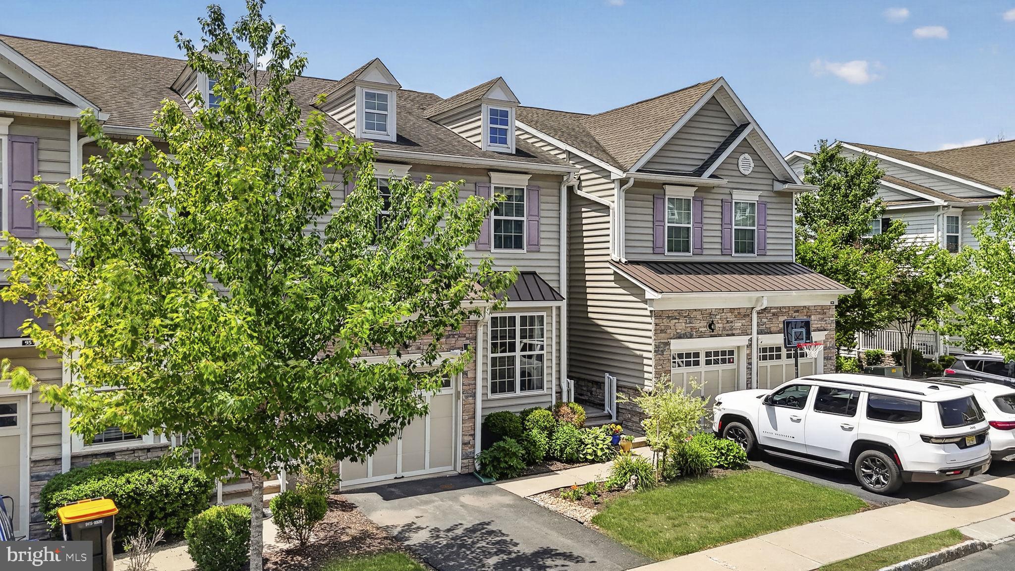 97 AUTUMN LANE