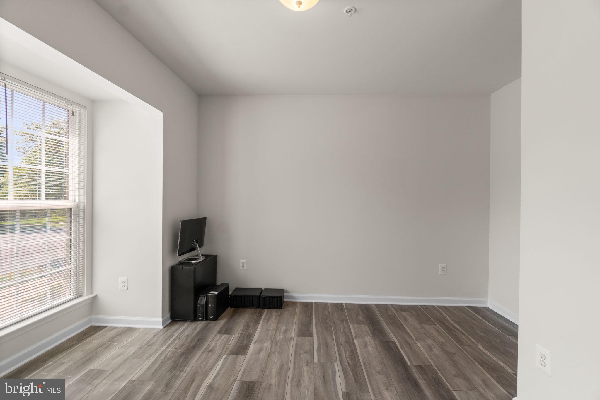 RAINCLIFFE CENTER - Residential