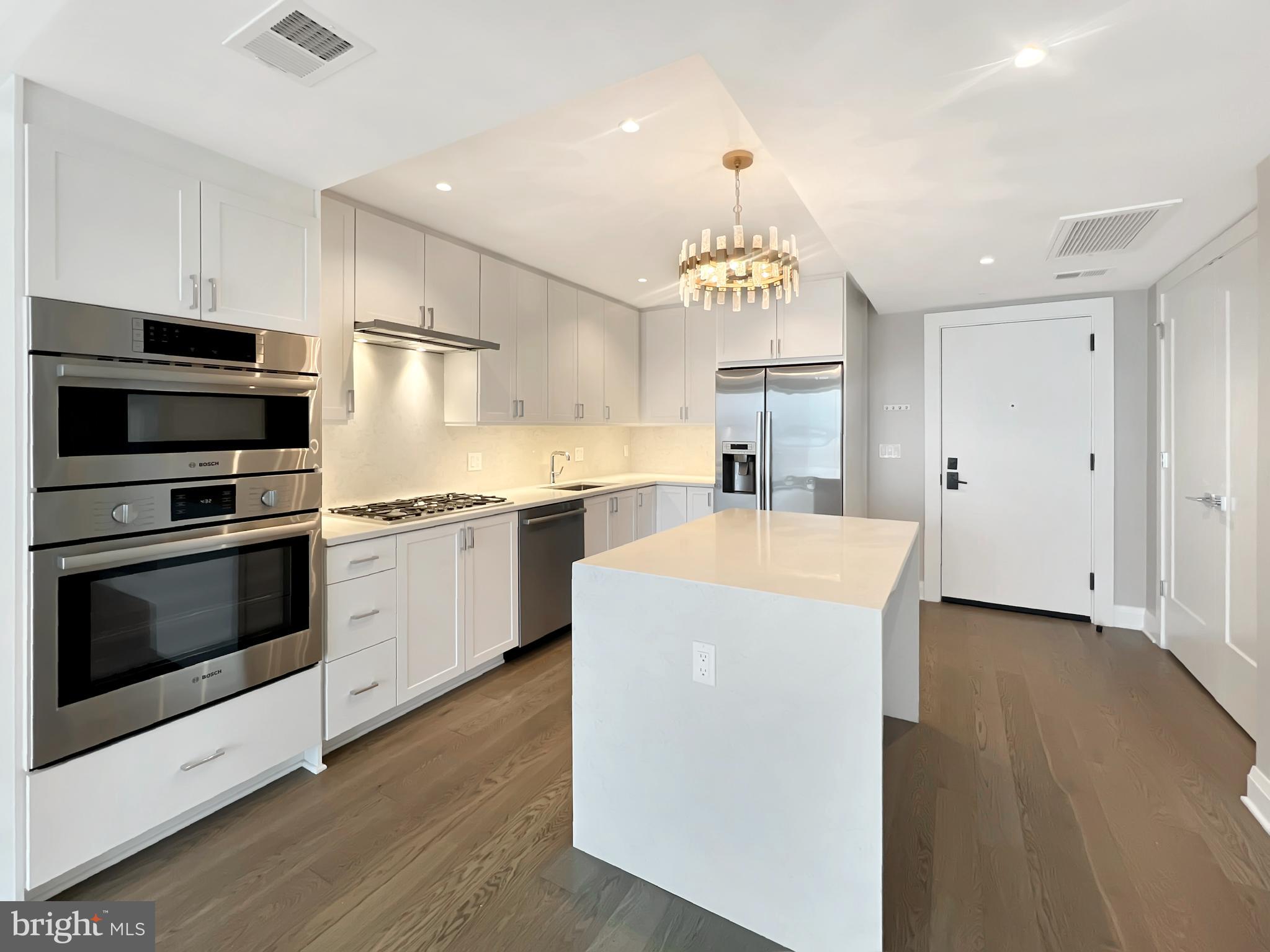 925 N FAIRFAX STREET 1104