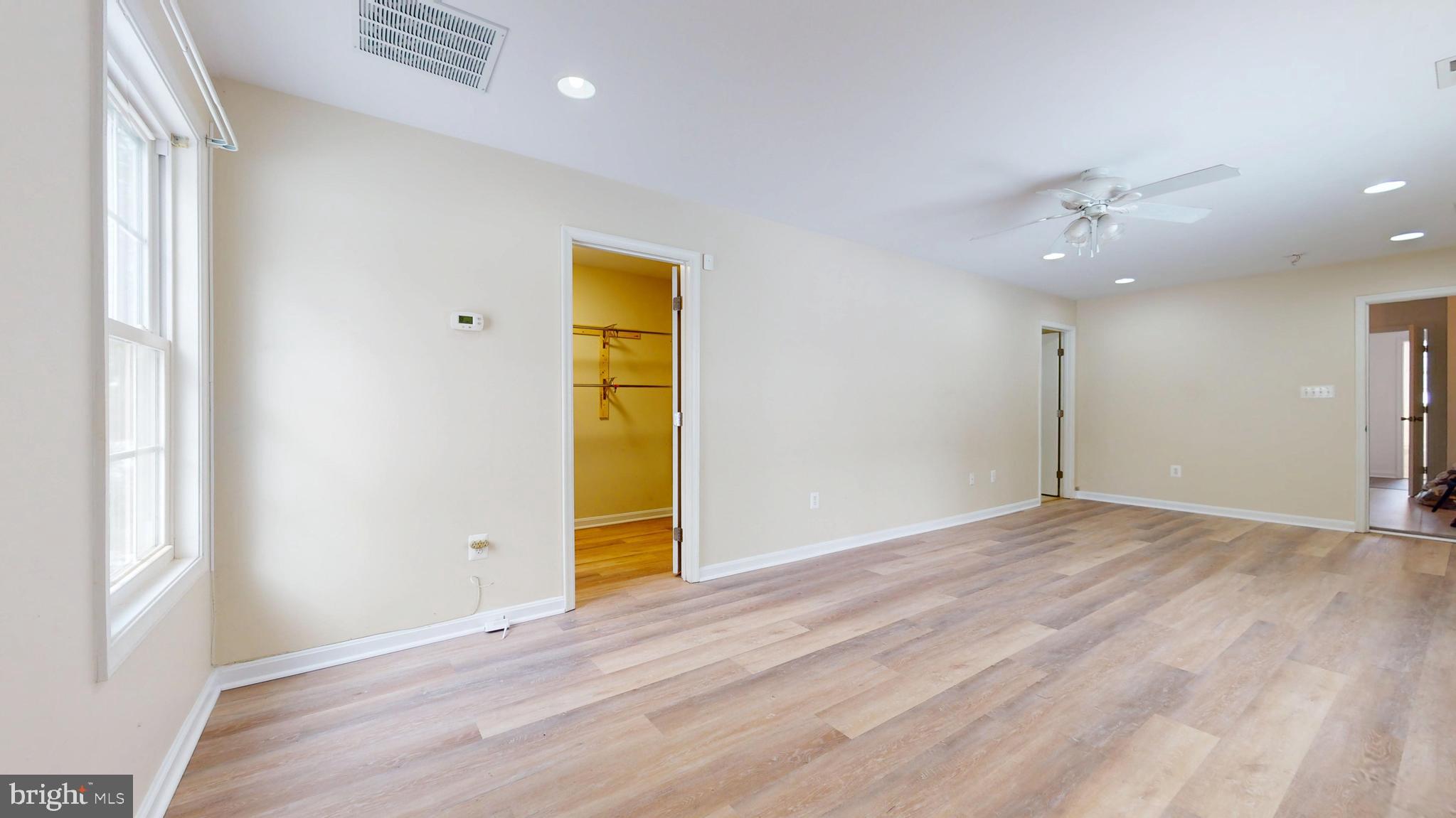 CLINTON - Residential