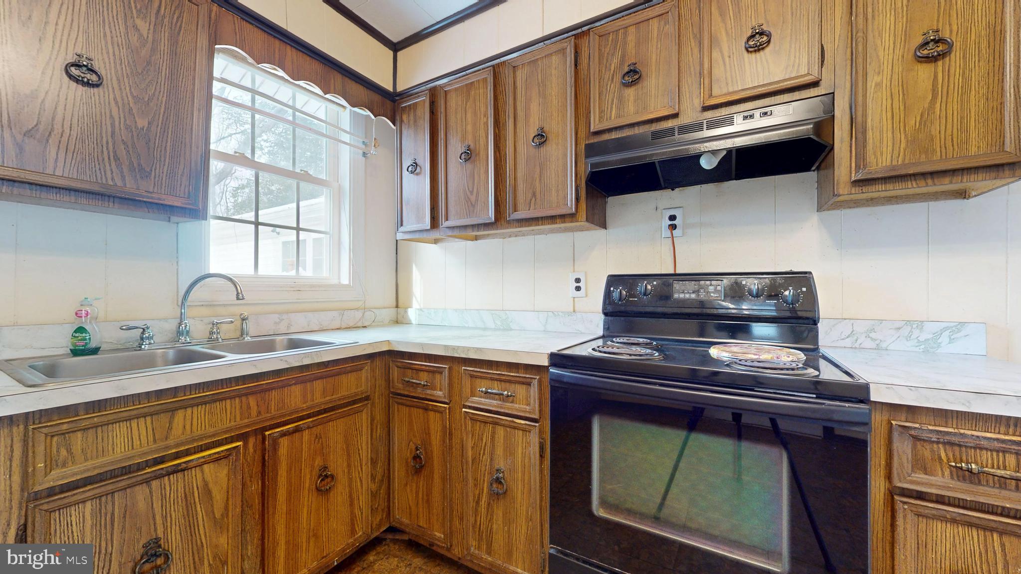 CLINTON - Residential