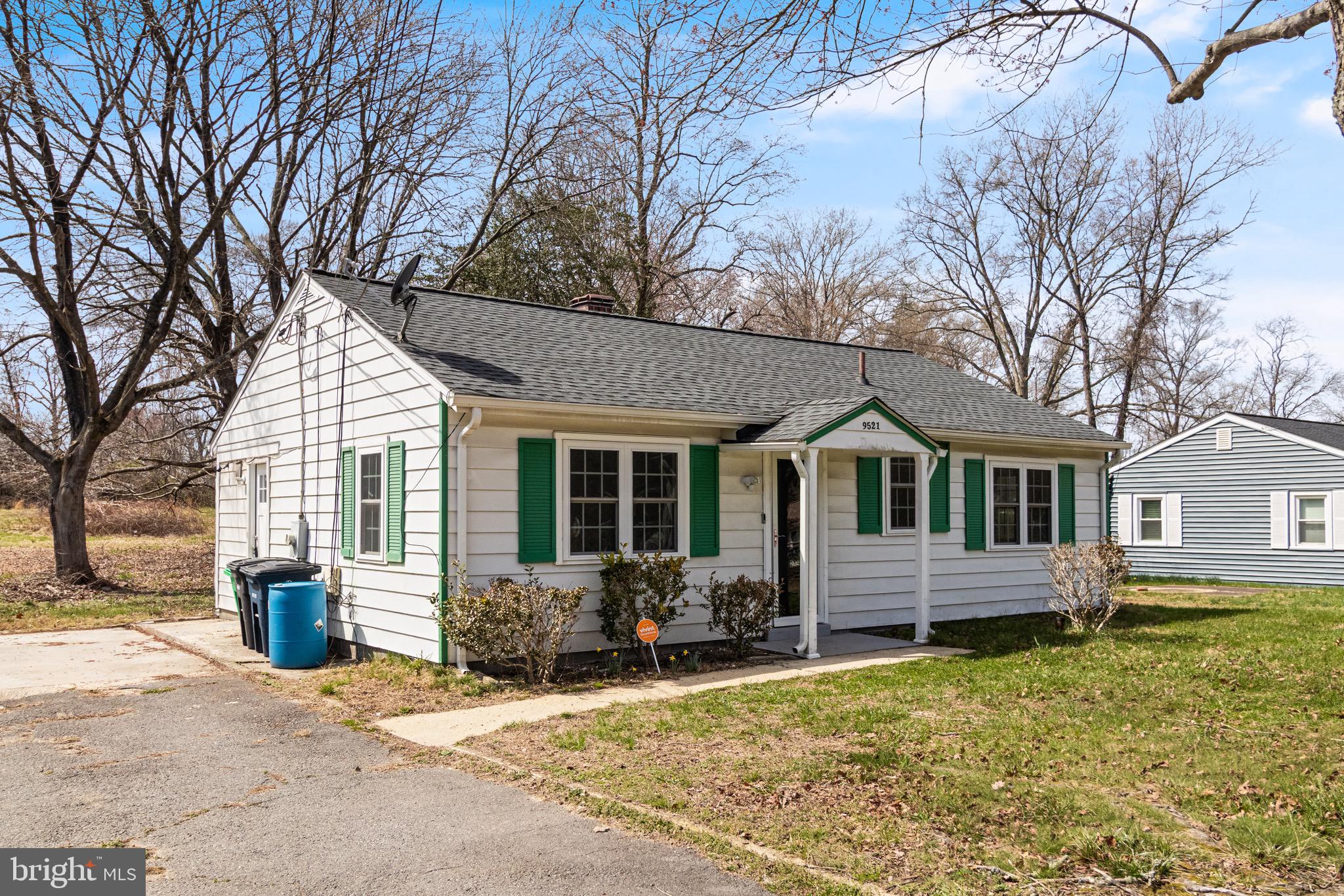 CLINTON - Residential