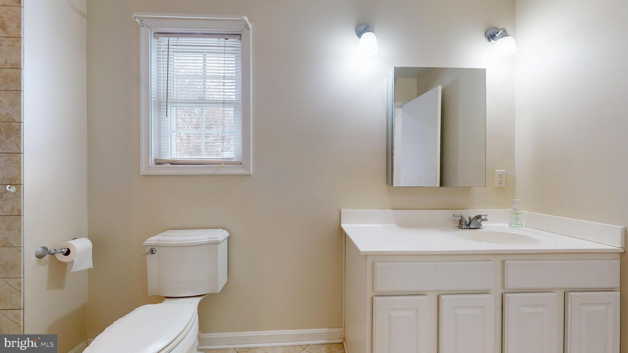 CLINTON - Residential