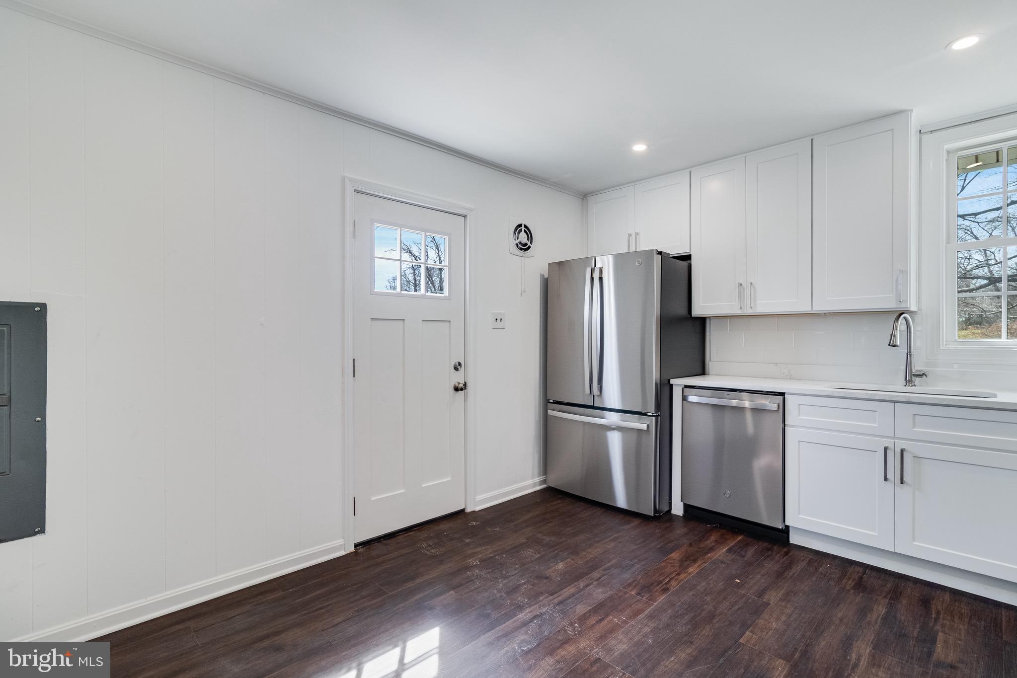 CLINTON - Residential