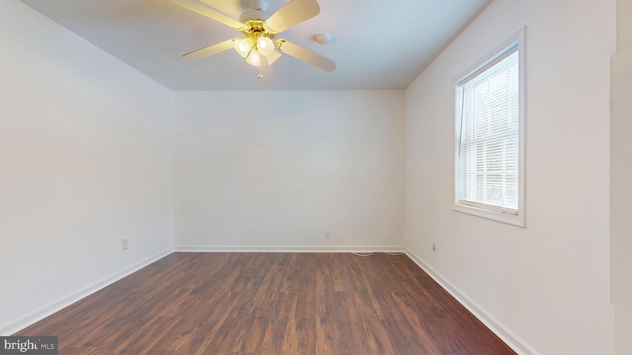 CLINTON - Residential