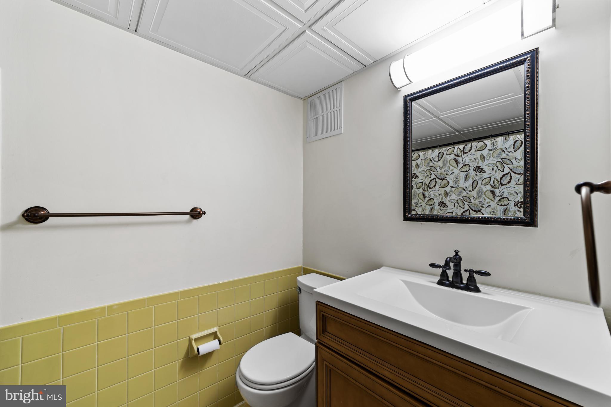 25 S CHURCH ROAD 036