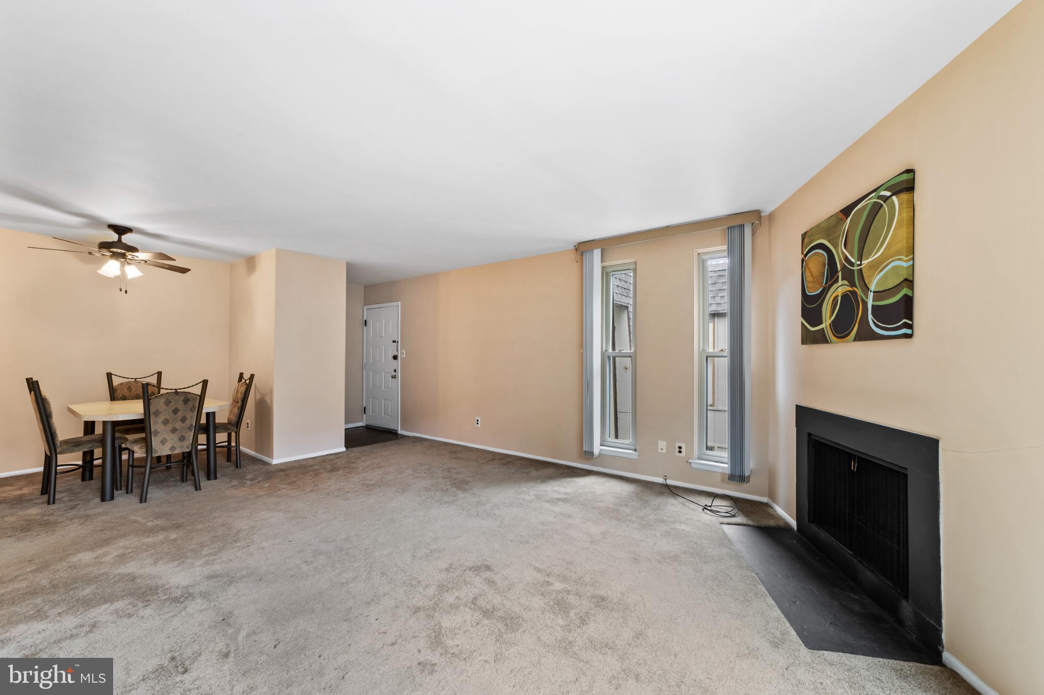 25 S CHURCH ROAD 036