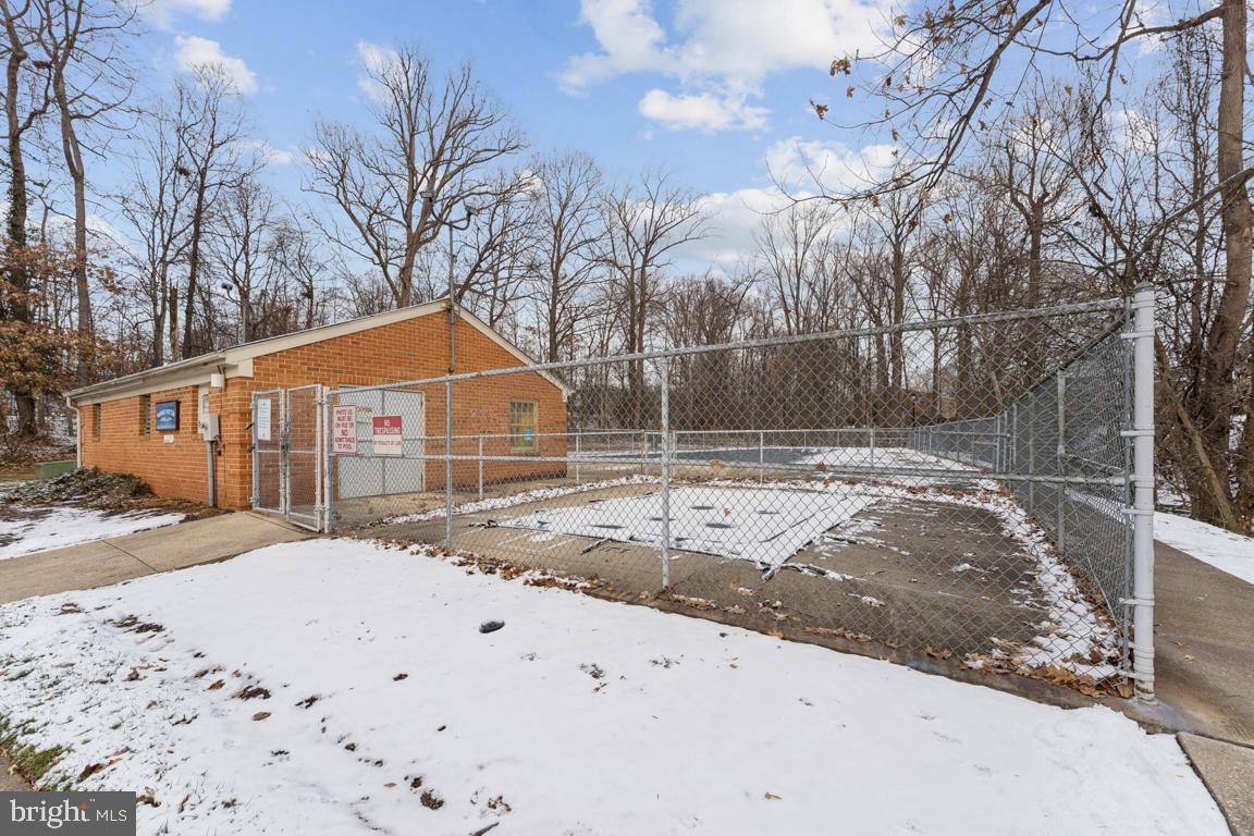 WHISKEY BOTTOM - Residential Lease