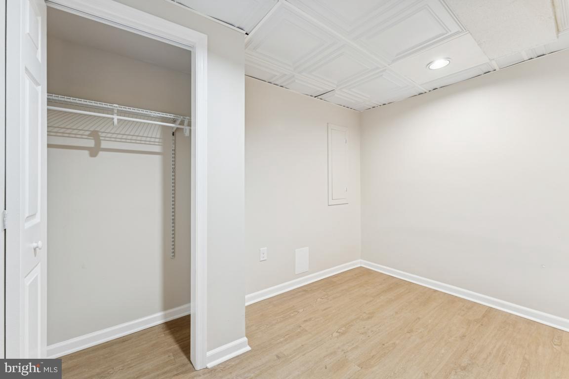 WHISKEY BOTTOM - Residential Lease