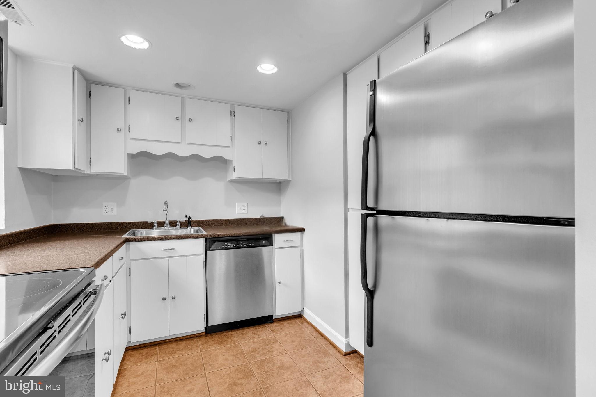 FAIRLINGTON VILLAGES - Residential Lease