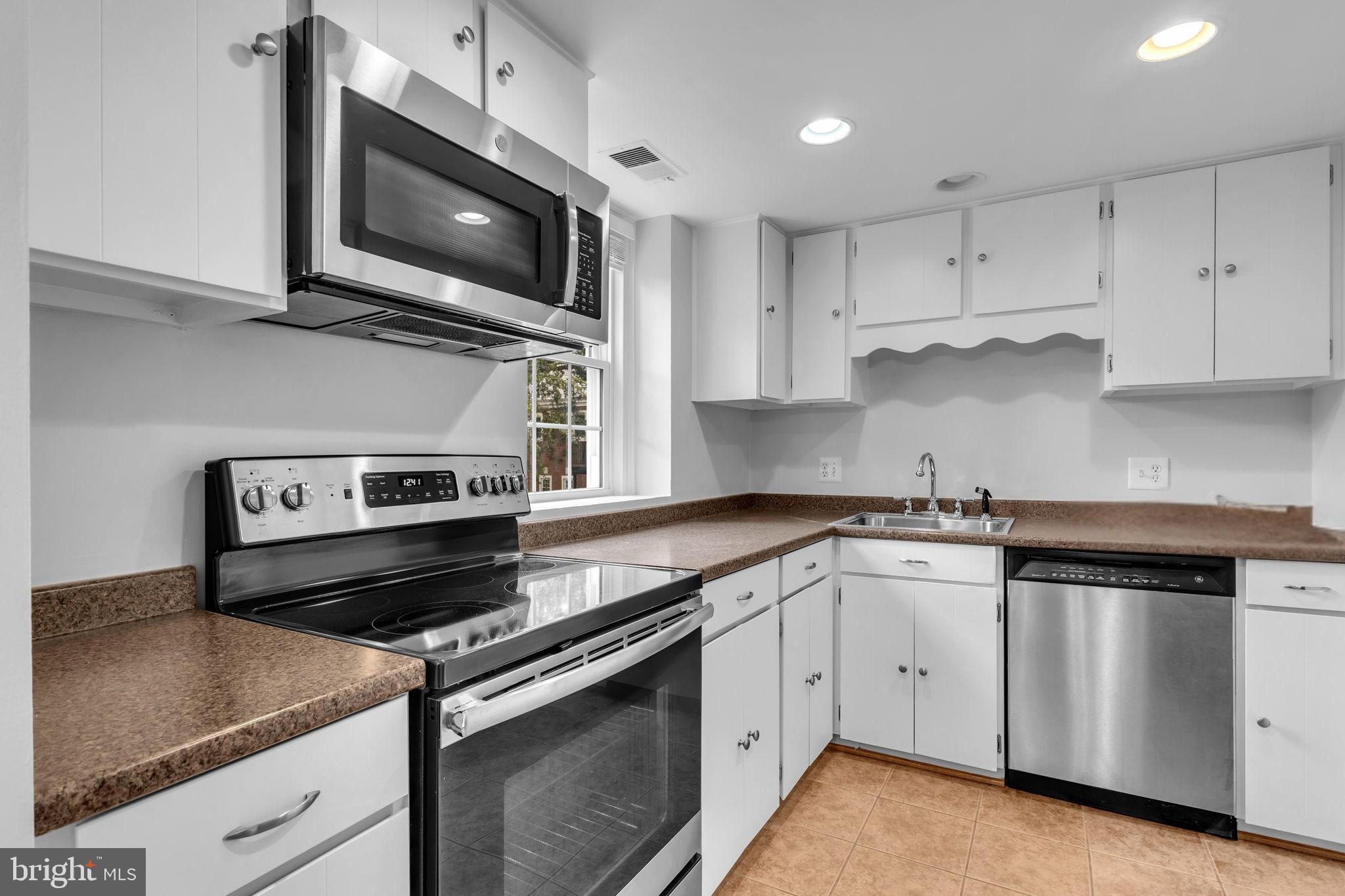 FAIRLINGTON VILLAGES - Residential Lease