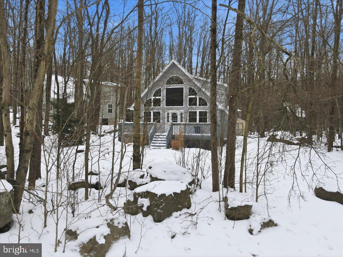 ARROWHEAD LAKES - Residential