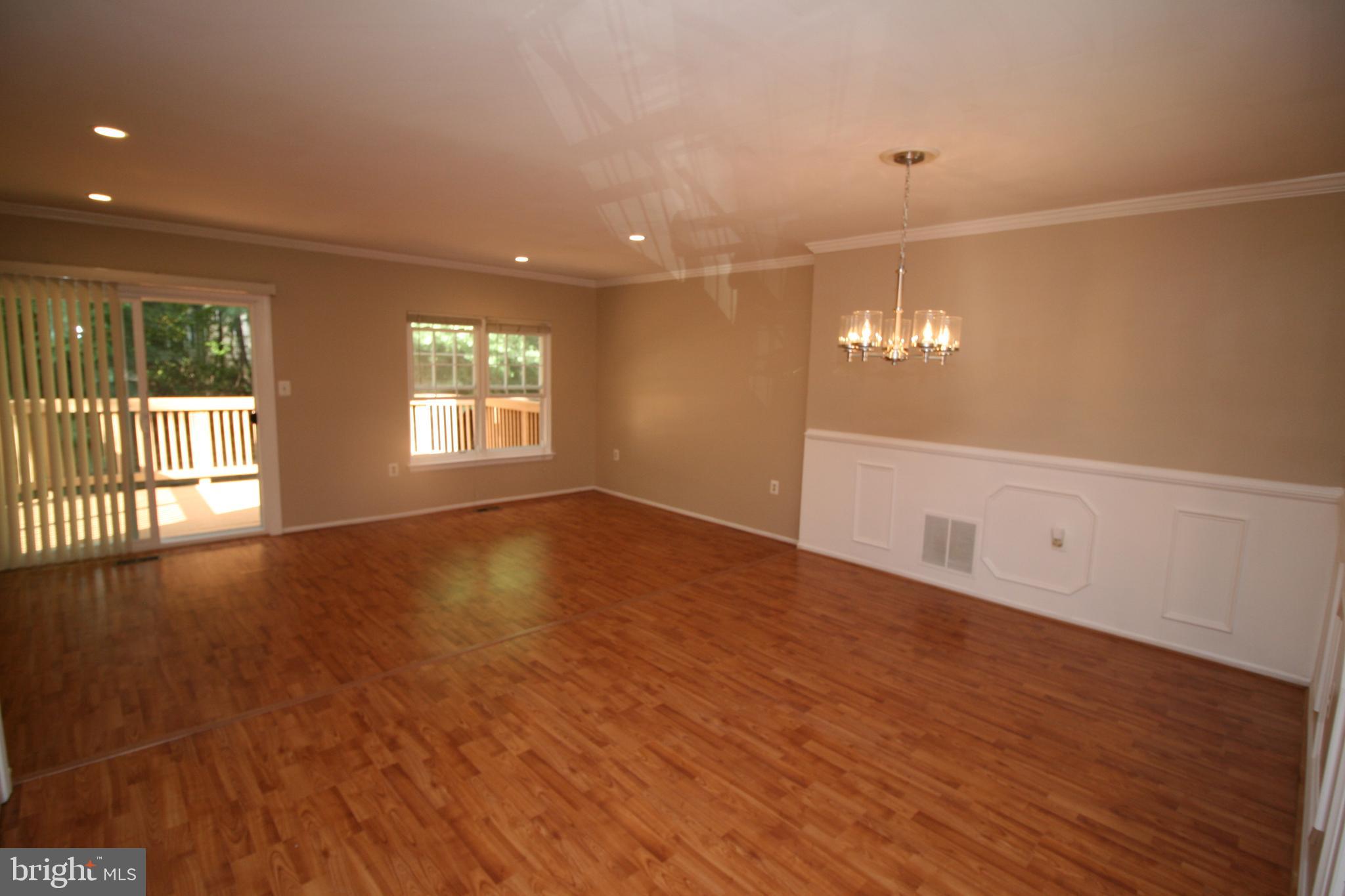 512 SUFFIELD DRIVE