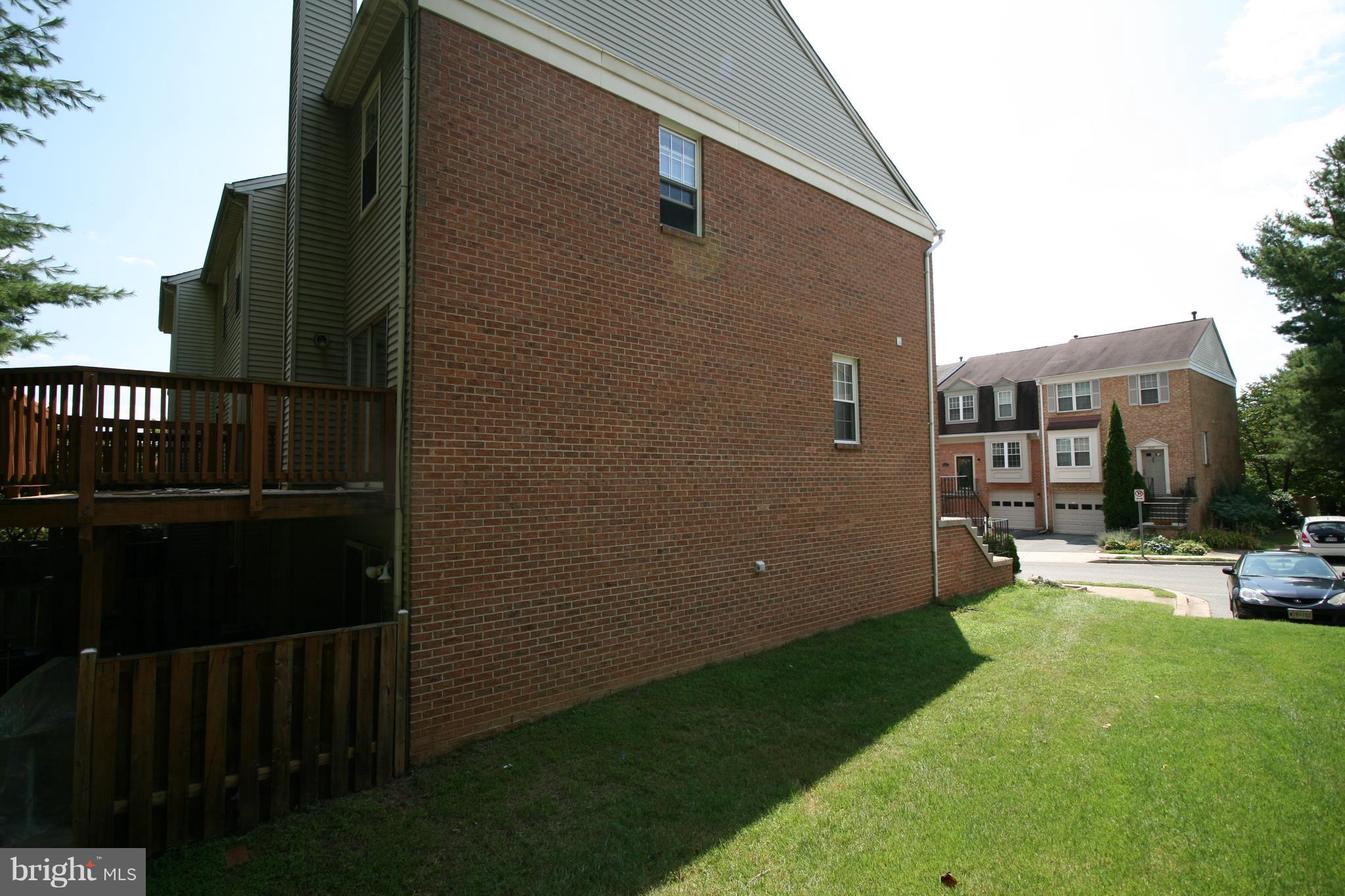 512 SUFFIELD DRIVE